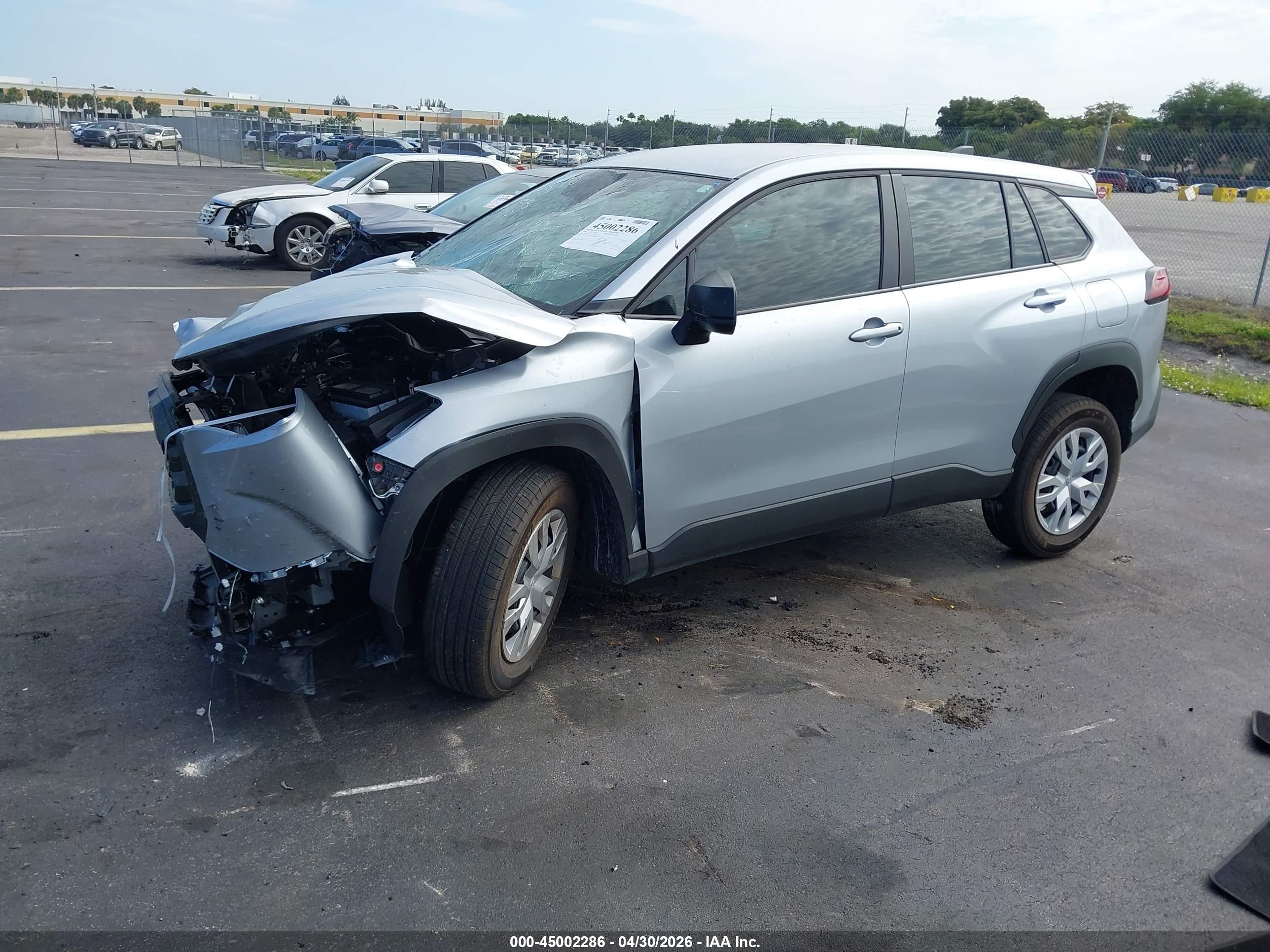 TOYOTA COROLLA image 2