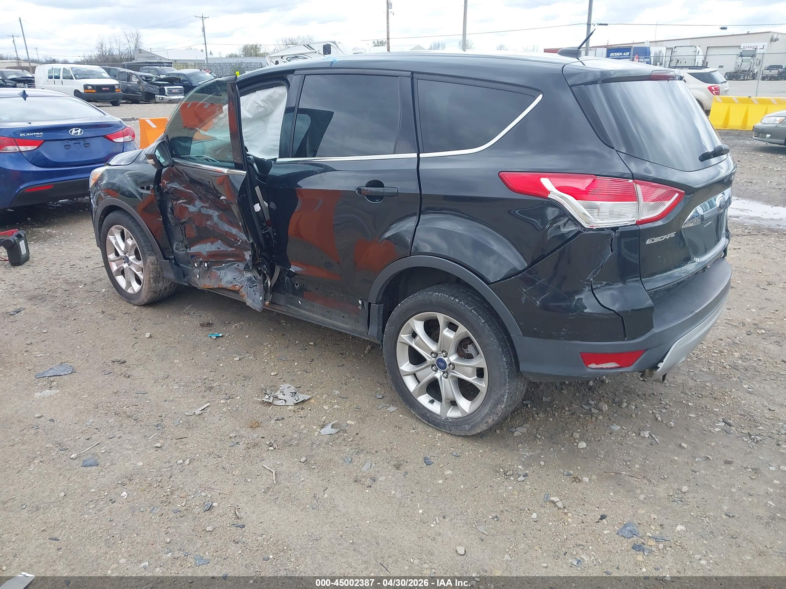 FORD ESCAPE image 3