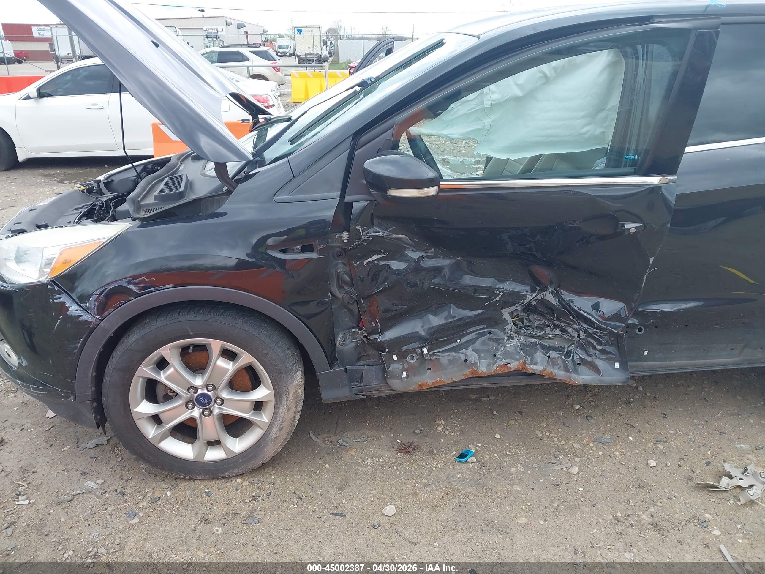 FORD ESCAPE image 6