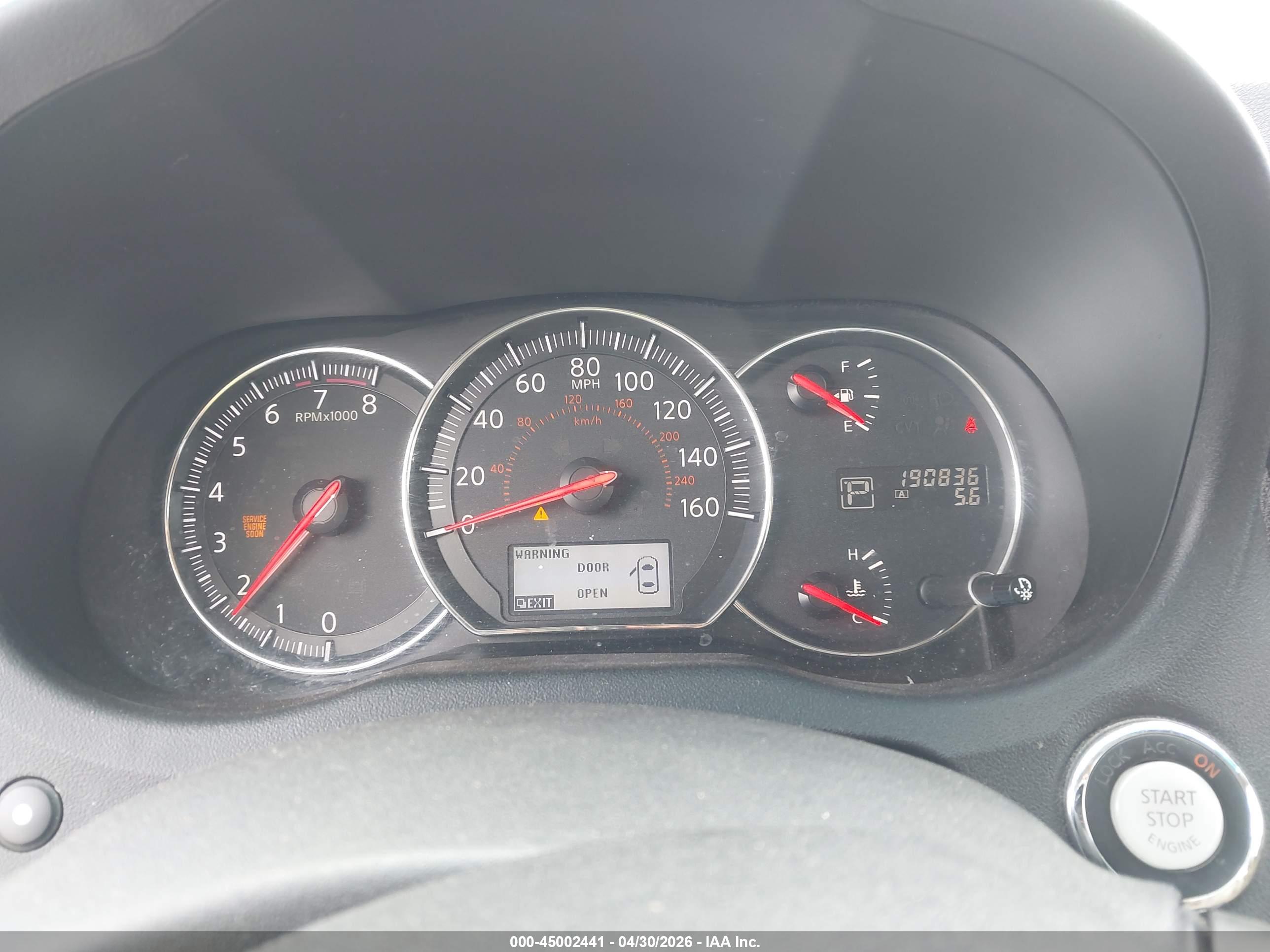 NISSAN MAXIMA image 7