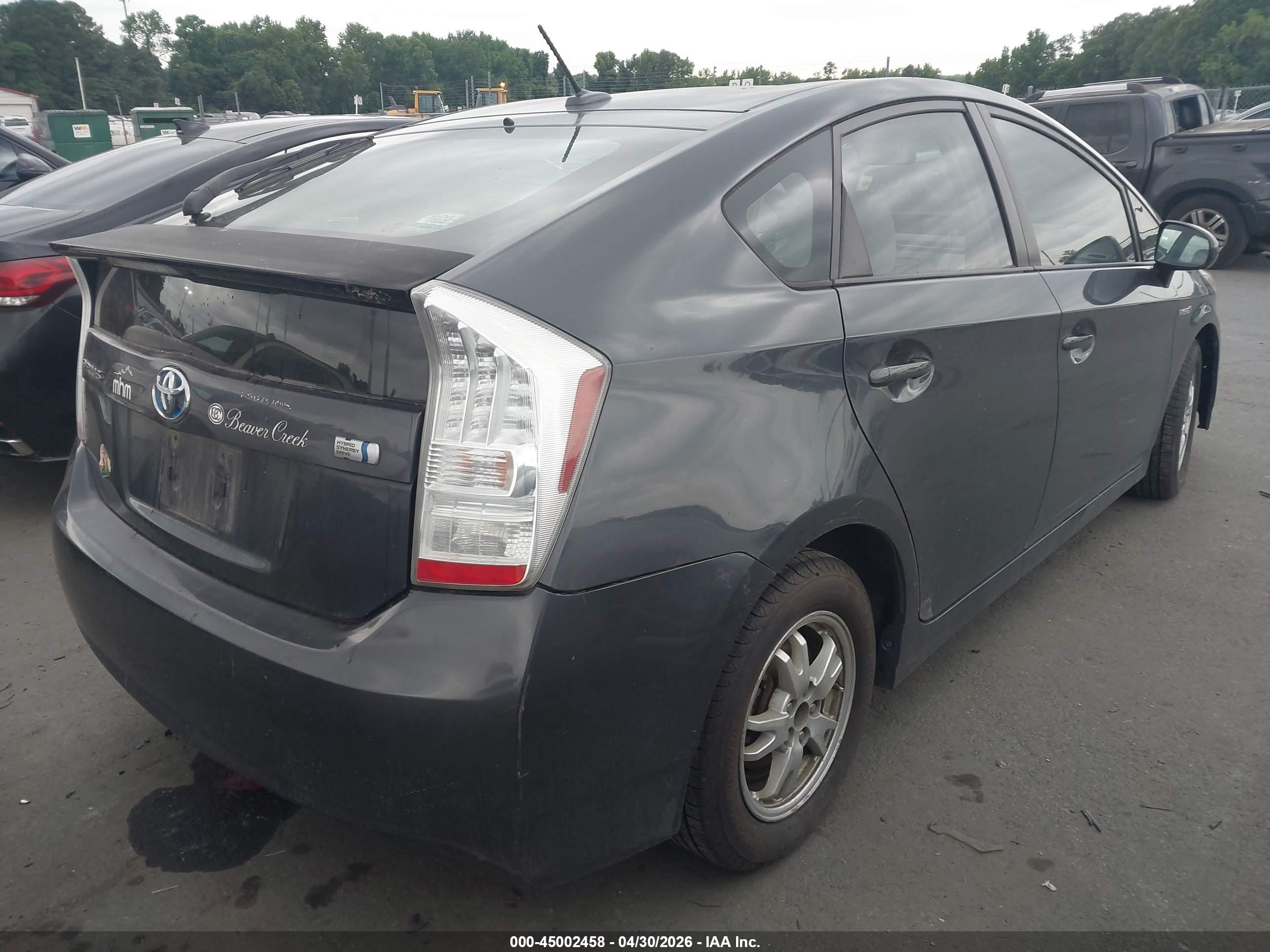 TOYOTA PRIUS image 4