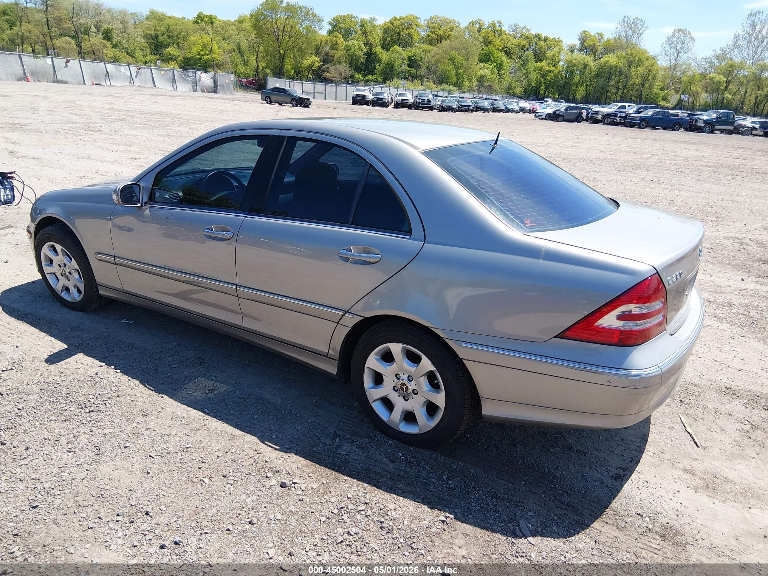 MERCEDES-BENZ C image 3