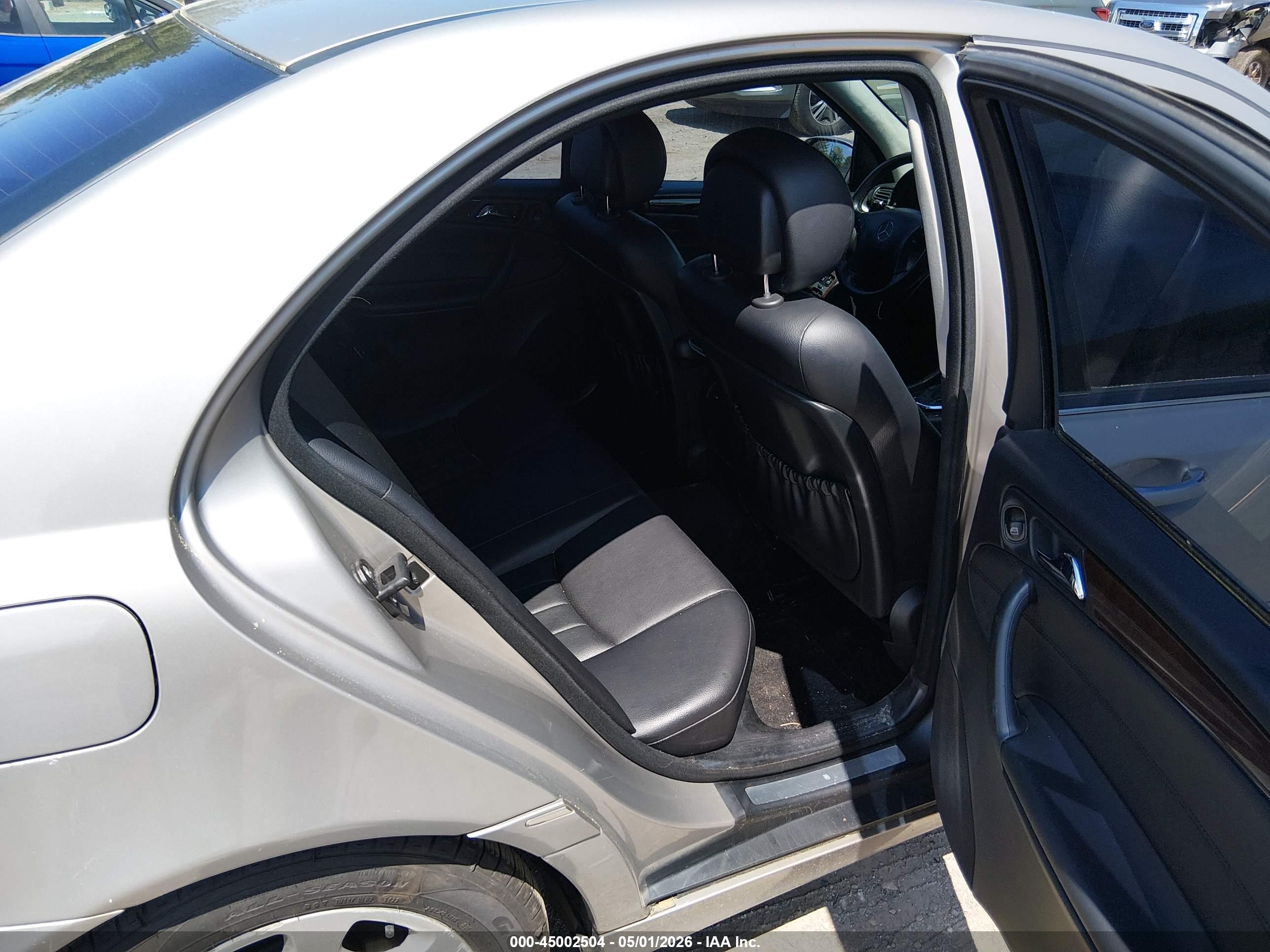 MERCEDES-BENZ C image 8