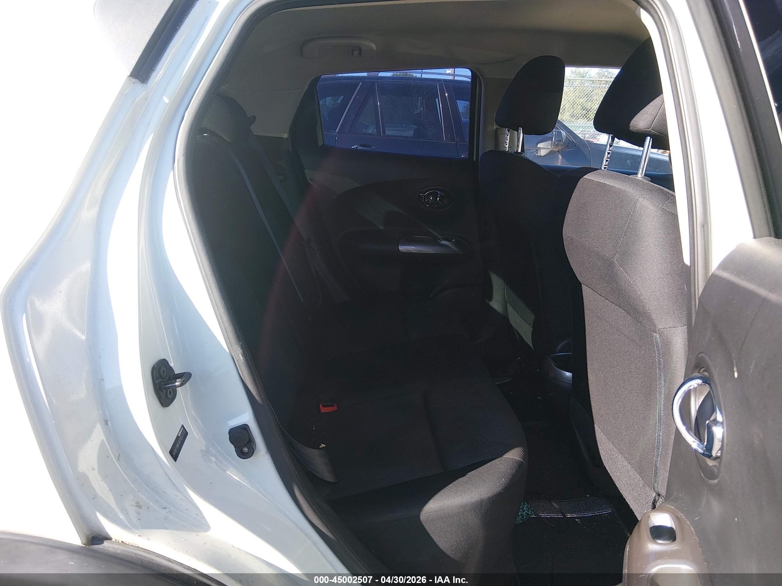 NISSAN JUKE image 8