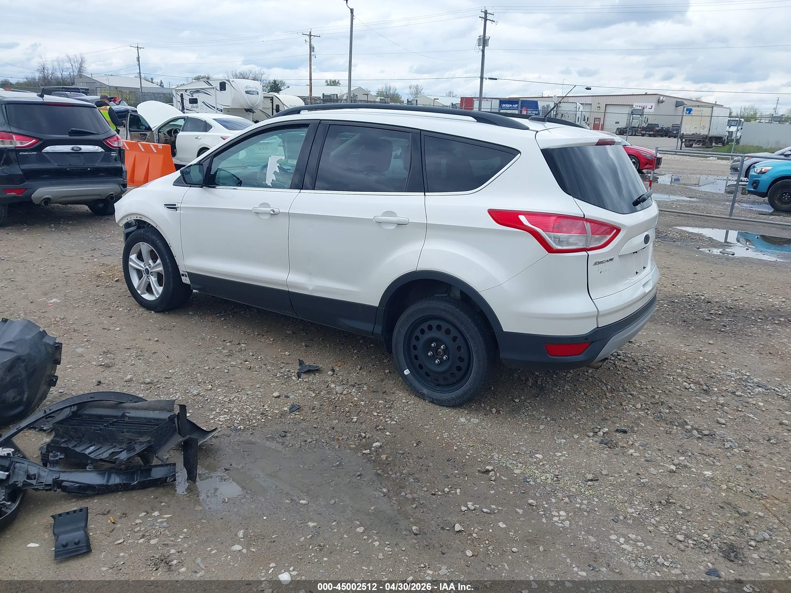 FORD ESCAPE image 3