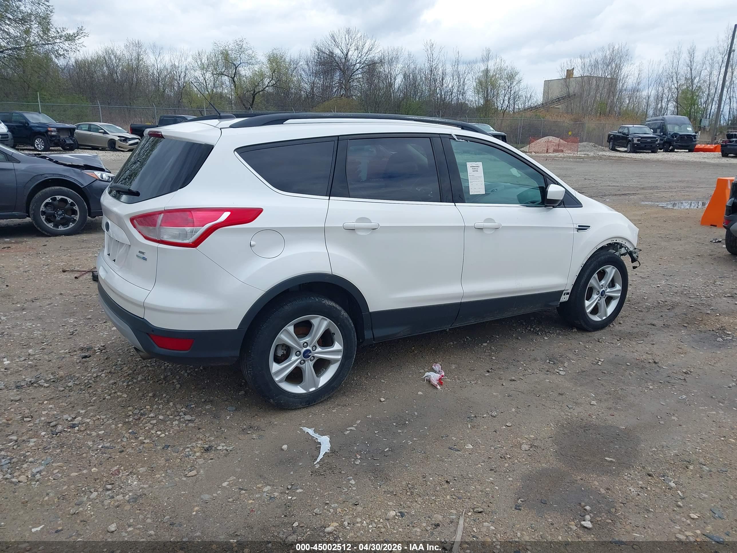 FORD ESCAPE image 4