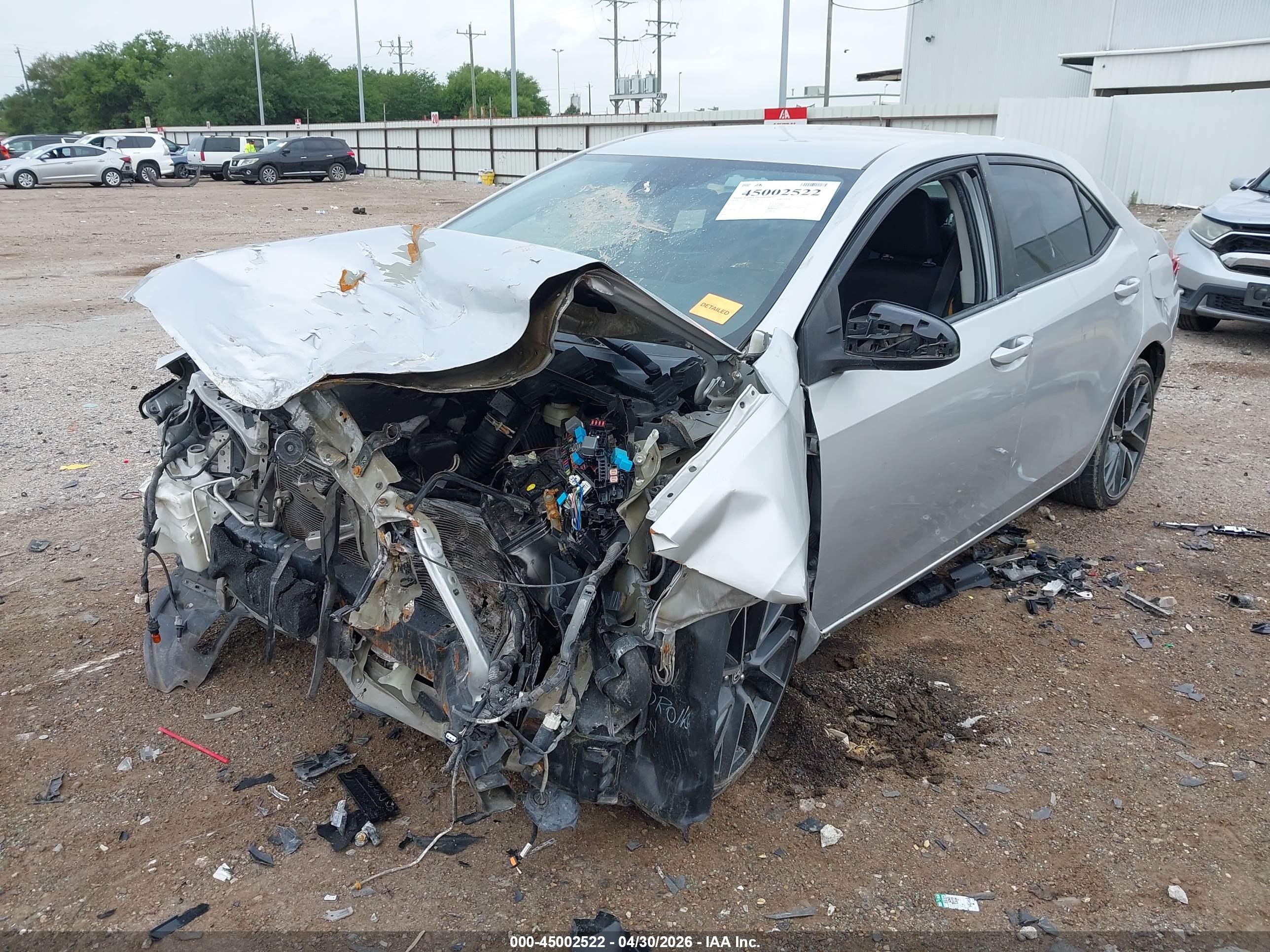 TOYOTA COROLLA image 2