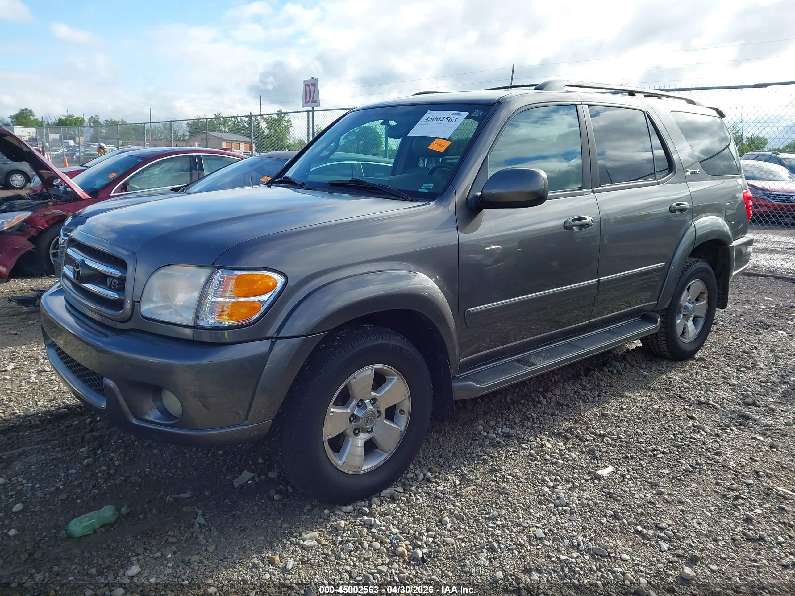 TOYOTA SEQUOIA image 2