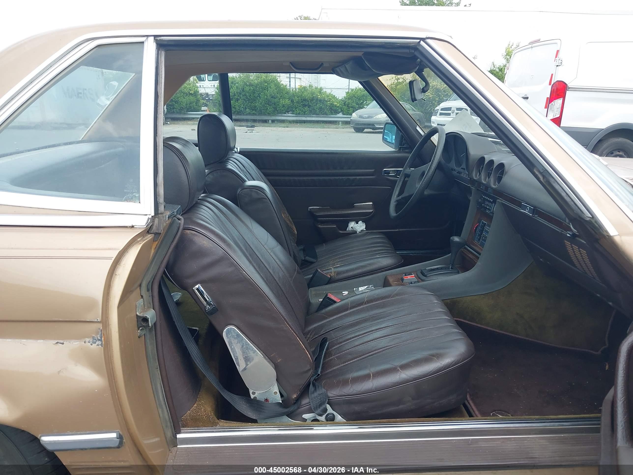 MERCEDES-BENZ 380 image 5