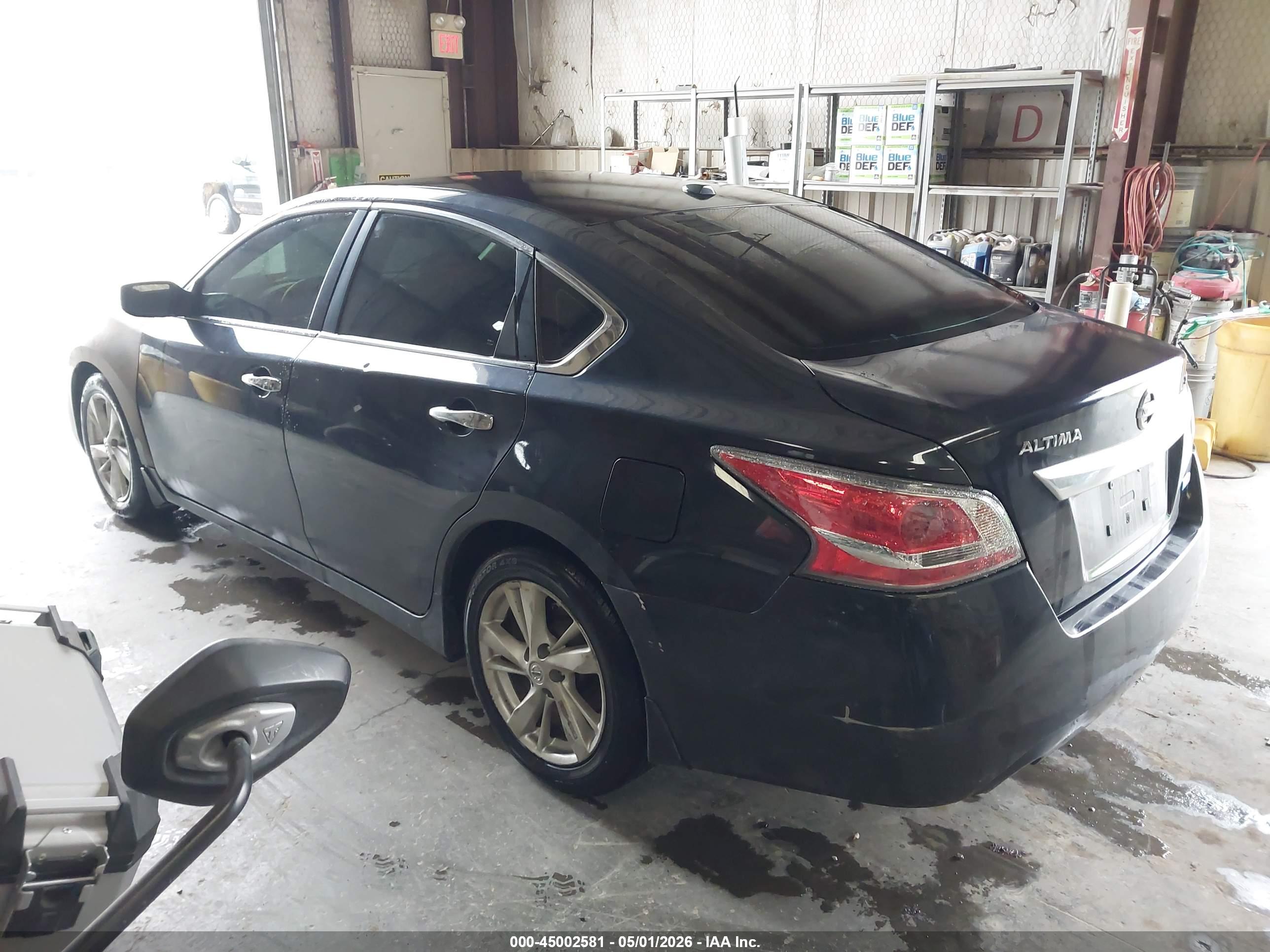 NISSAN ALTIMA image 3