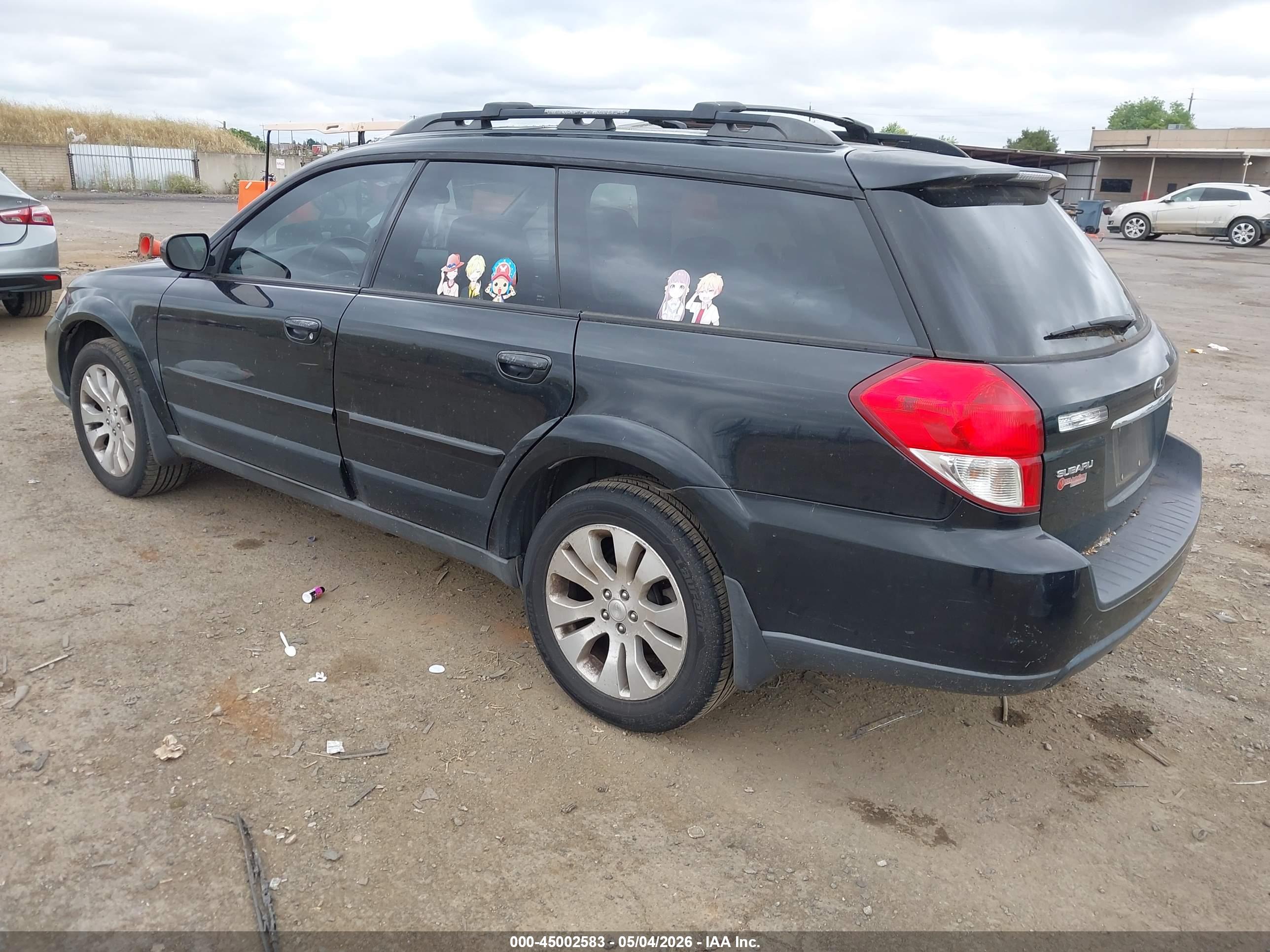SUBARU OUTBACK image 3