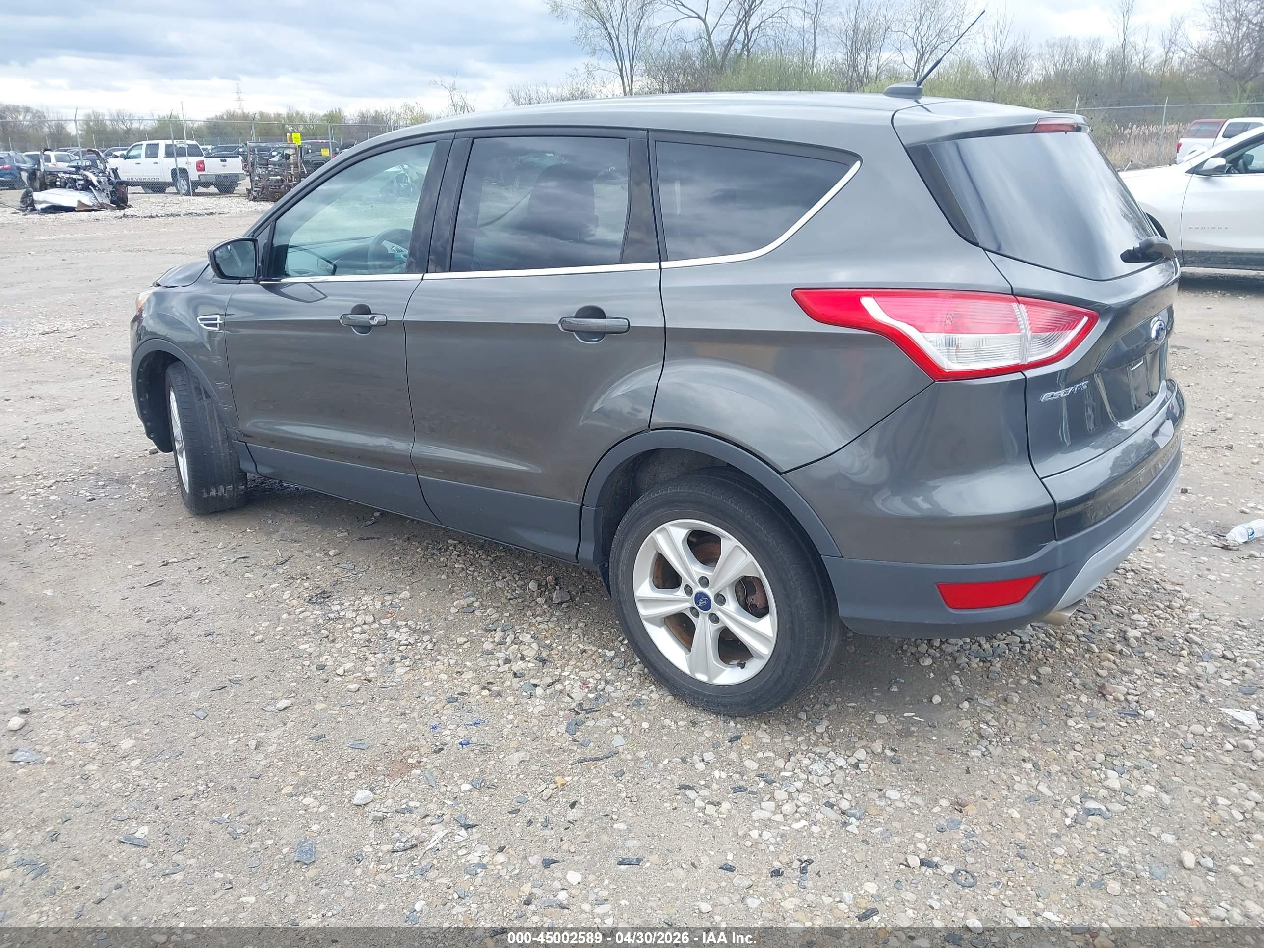 FORD ESCAPE image 3