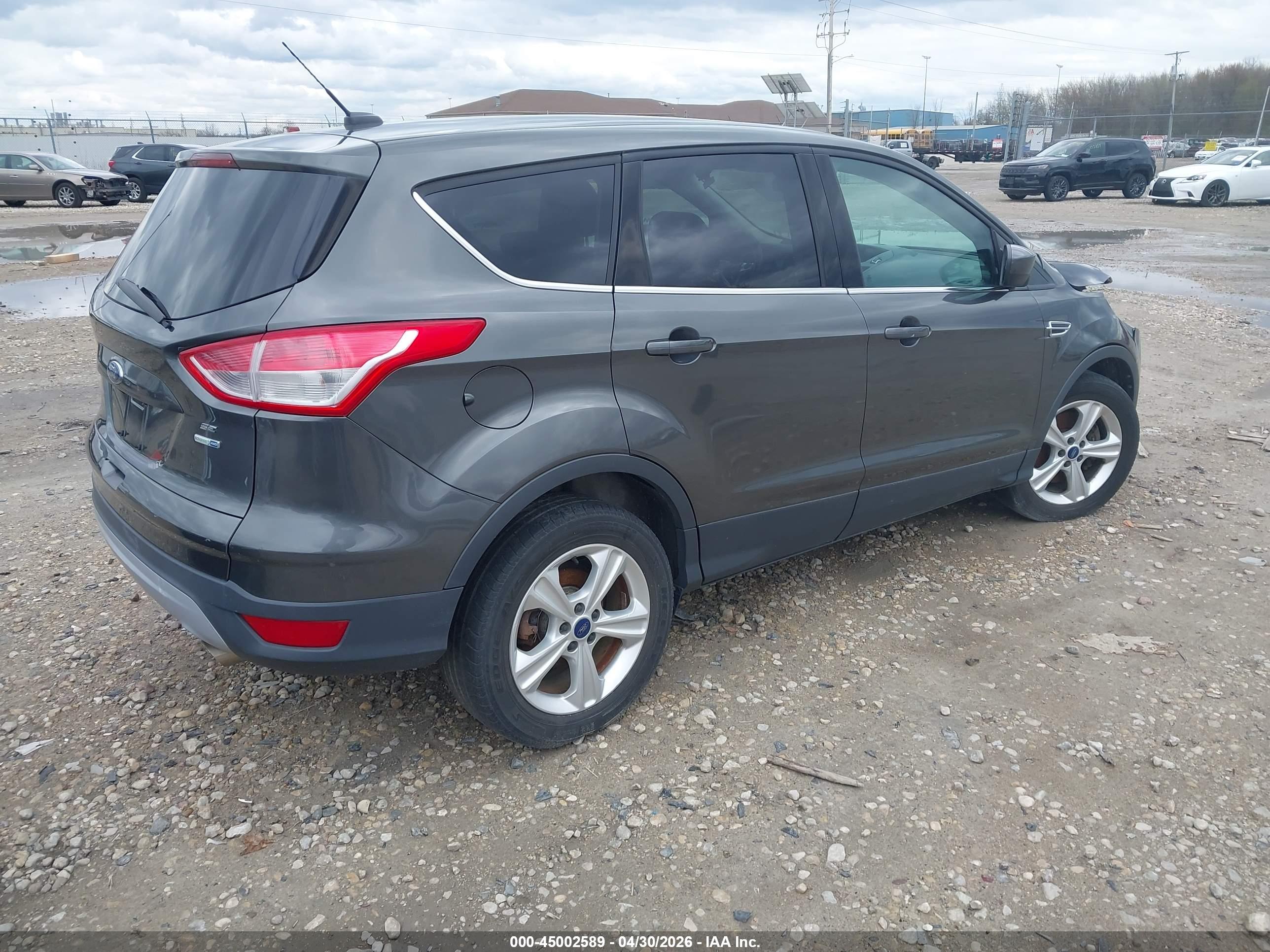 FORD ESCAPE image 4