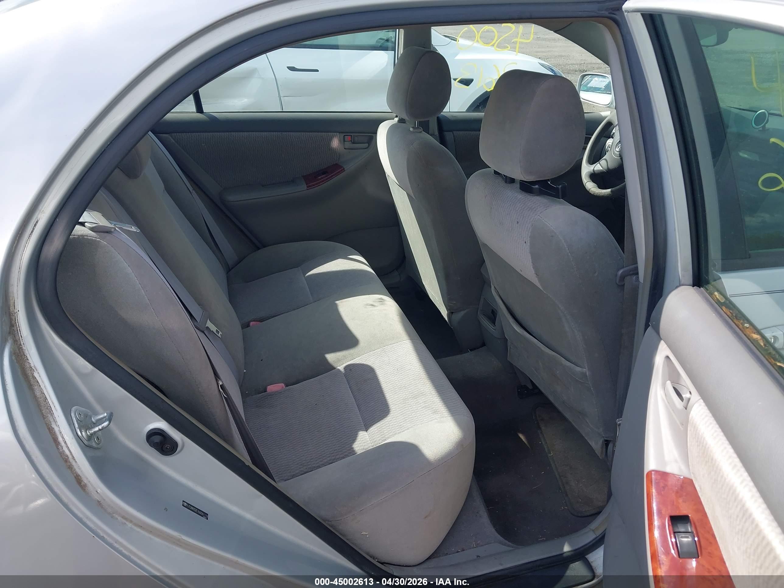 TOYOTA COROLLA image 8