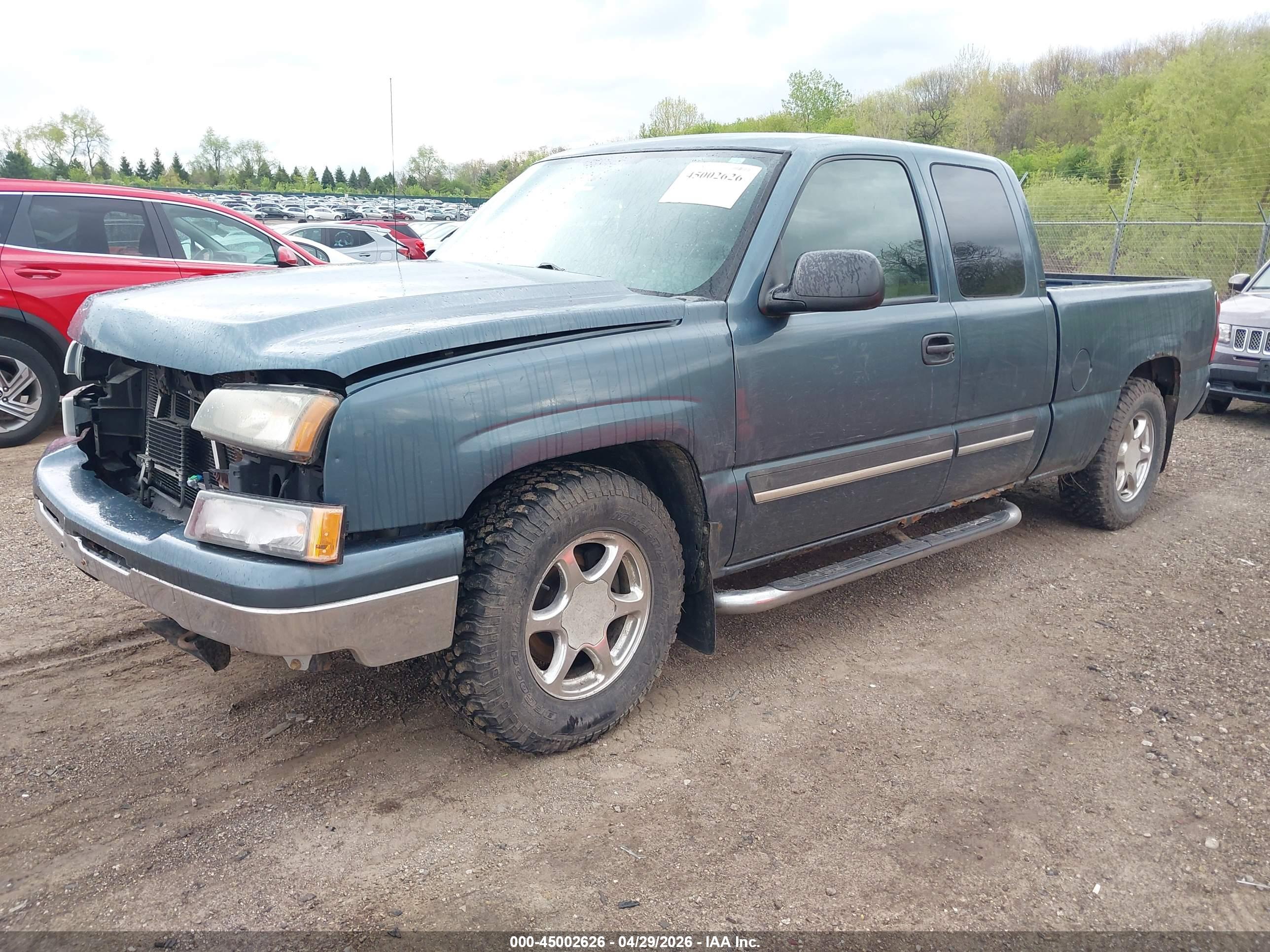 CHEVROLET SILVERADO image 2