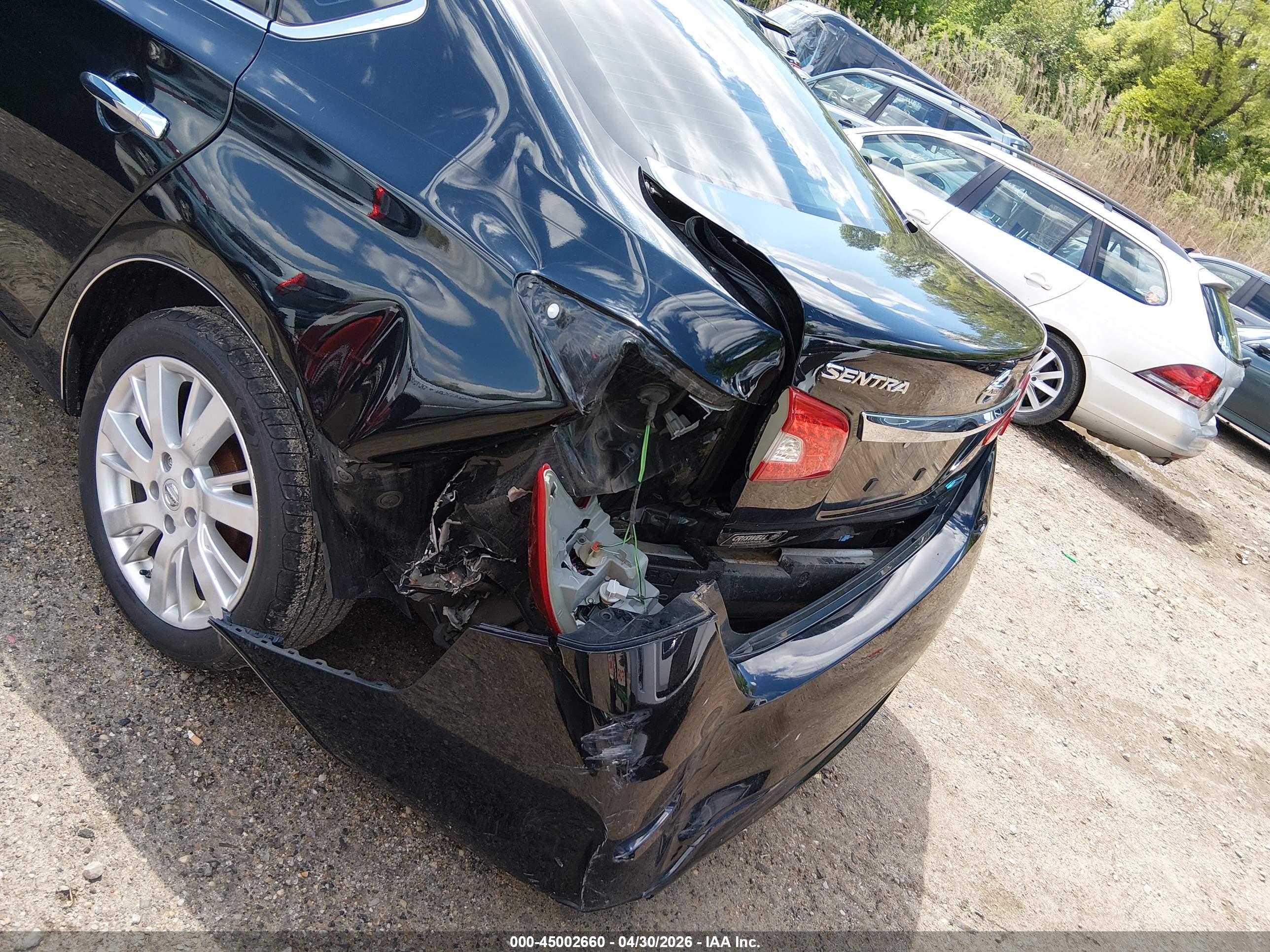 NISSAN SENTRA image 6