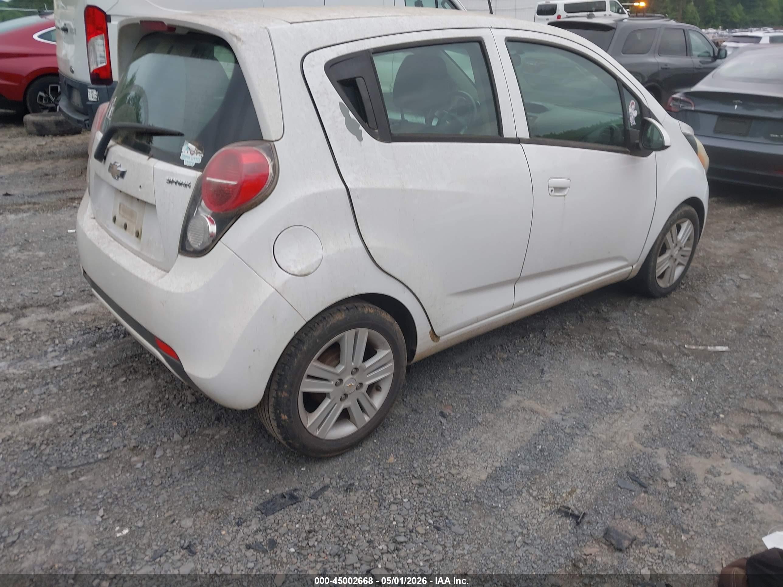 CHEVROLET SPARK image 4