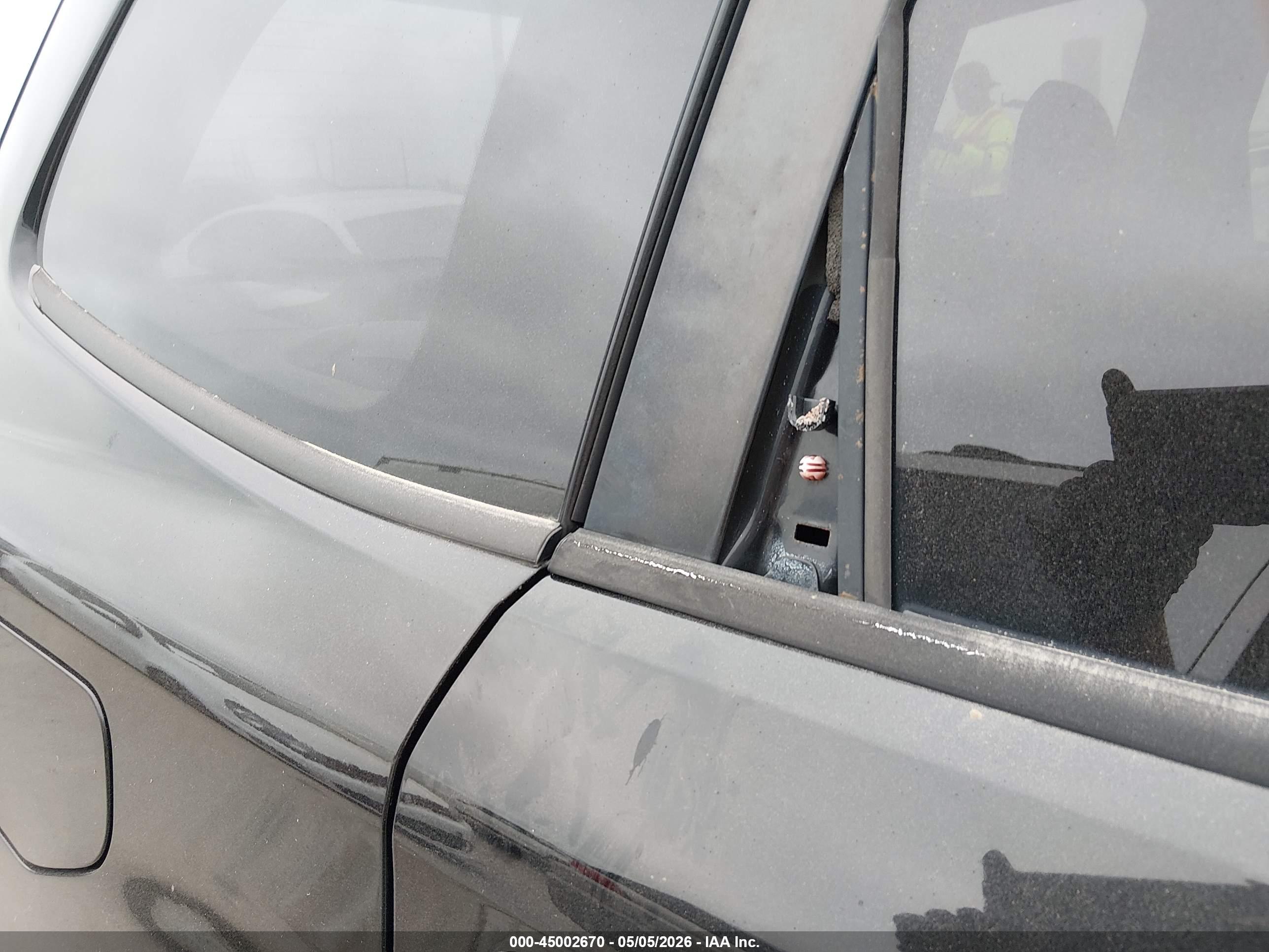 SUBARU FORESTER image 6