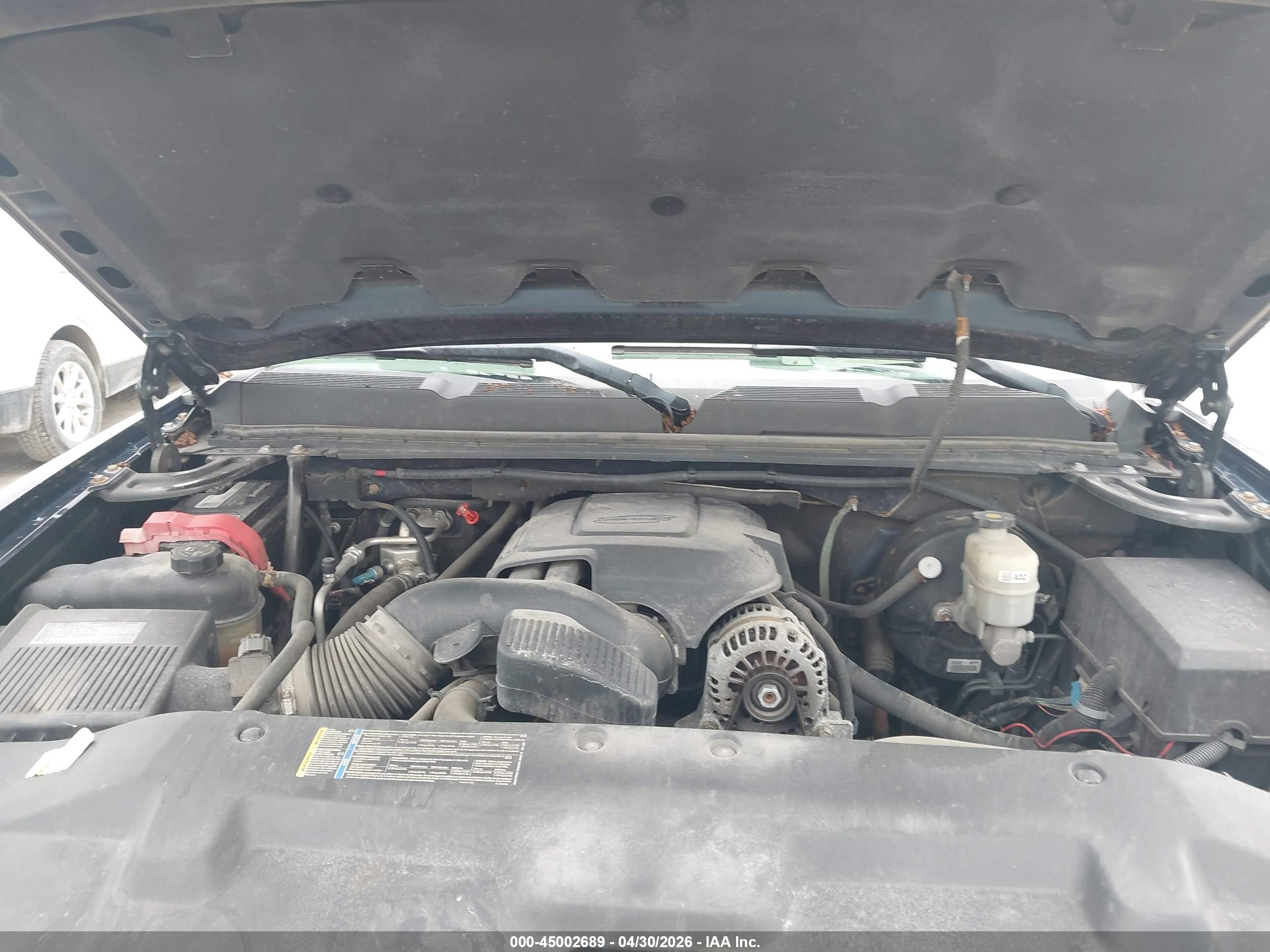 CHEVROLET SILVERADO image 10