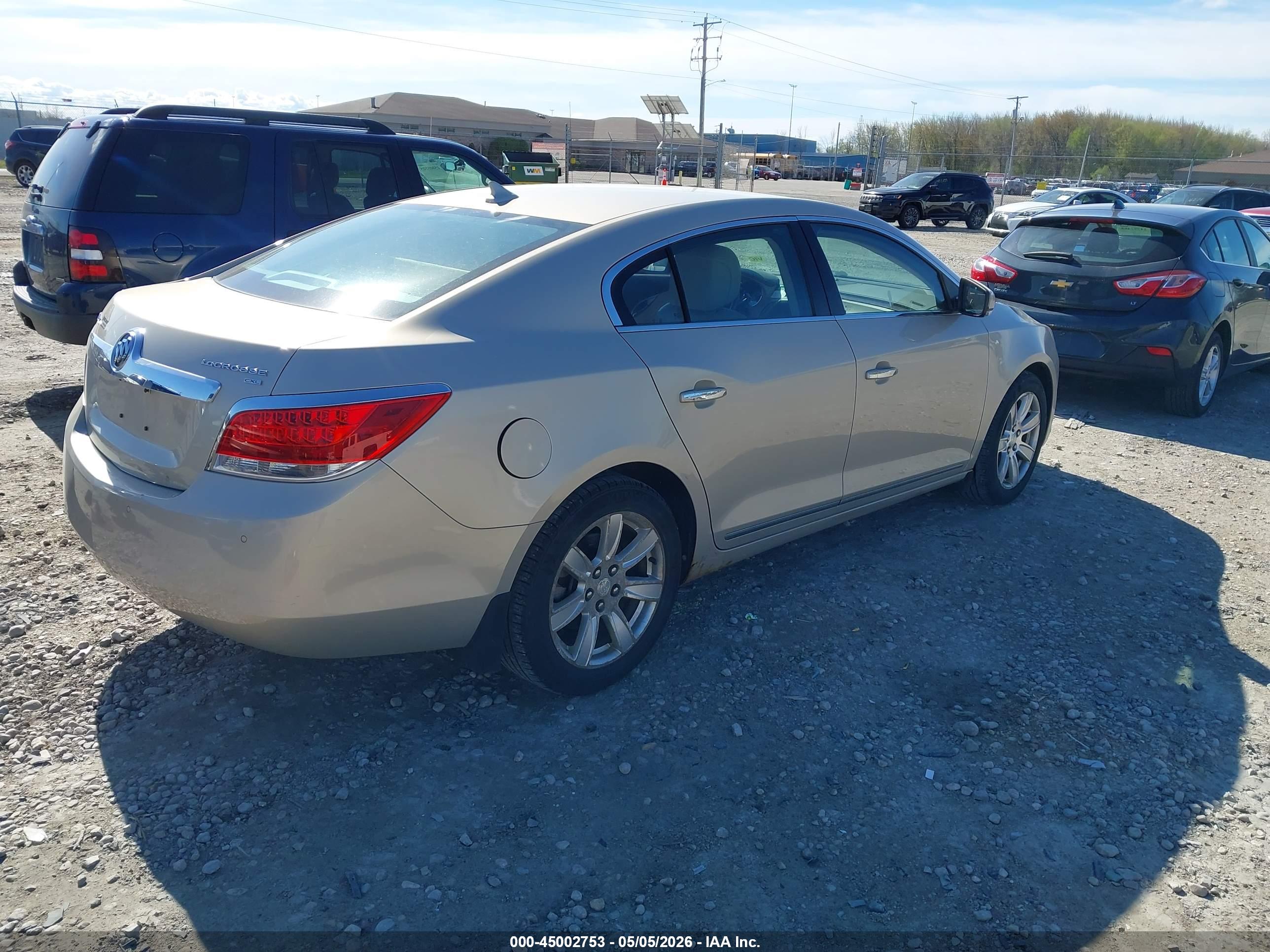 BUICK LACROSSE image 4