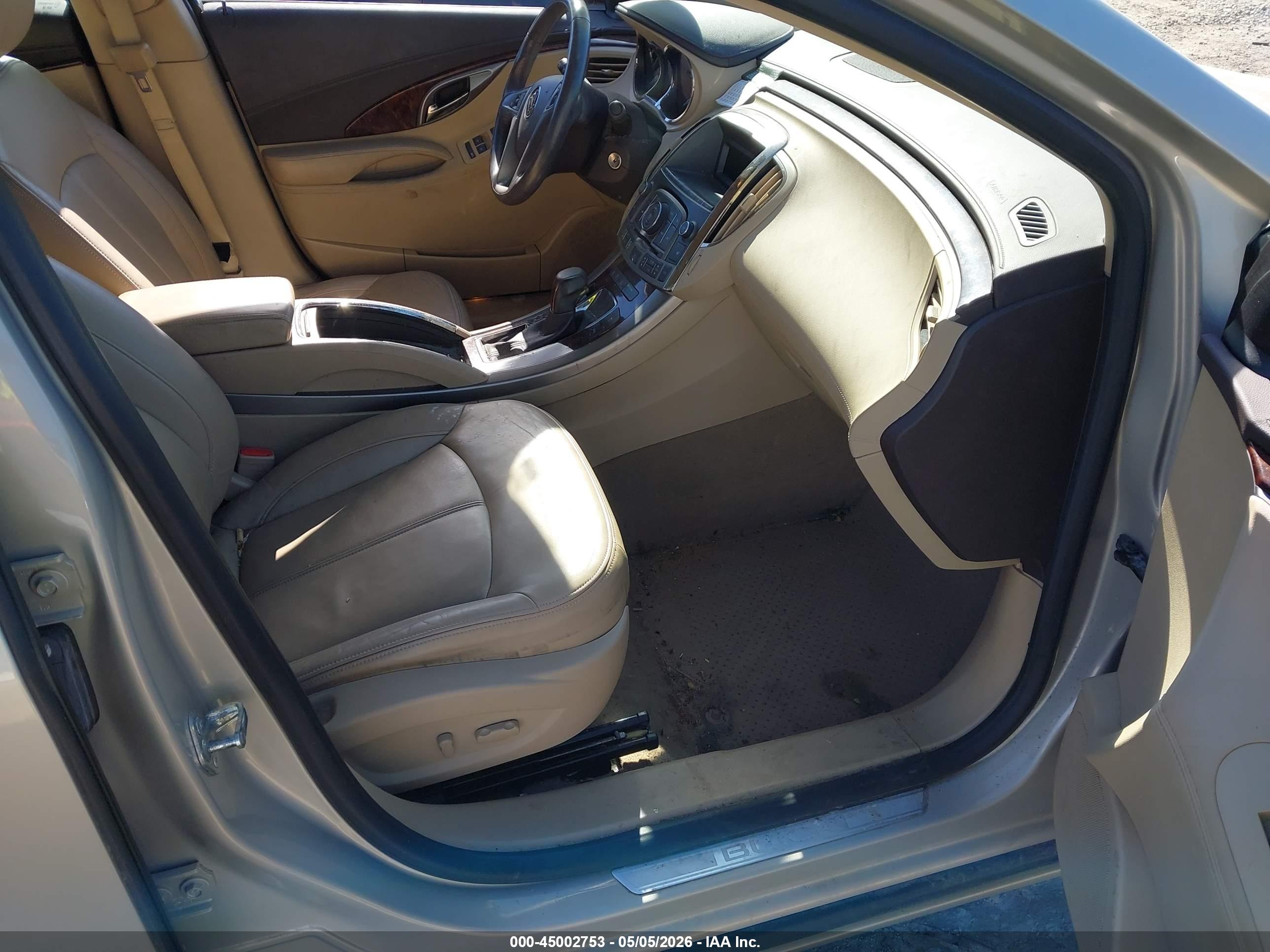 BUICK LACROSSE image 5