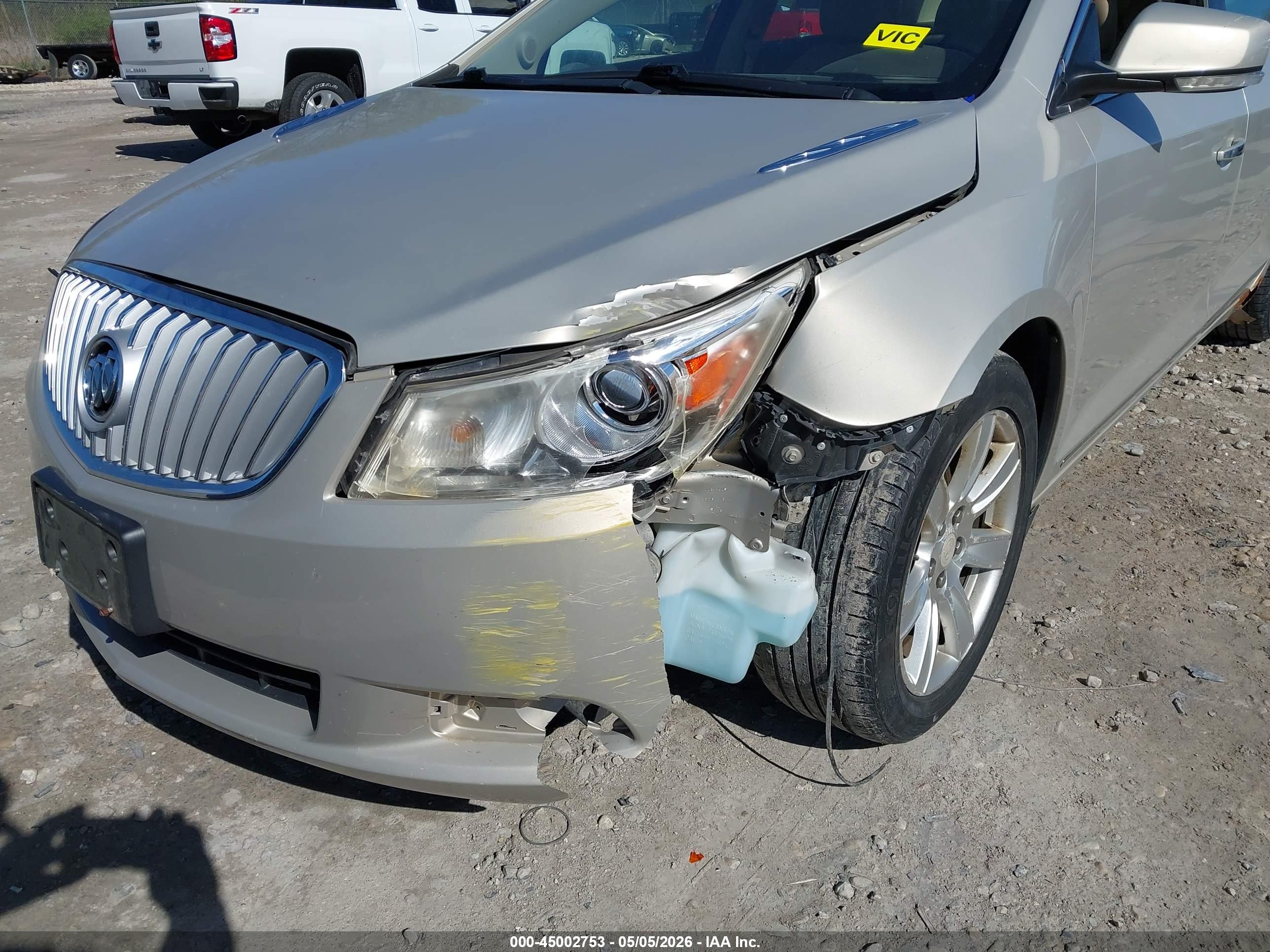 BUICK LACROSSE image 6