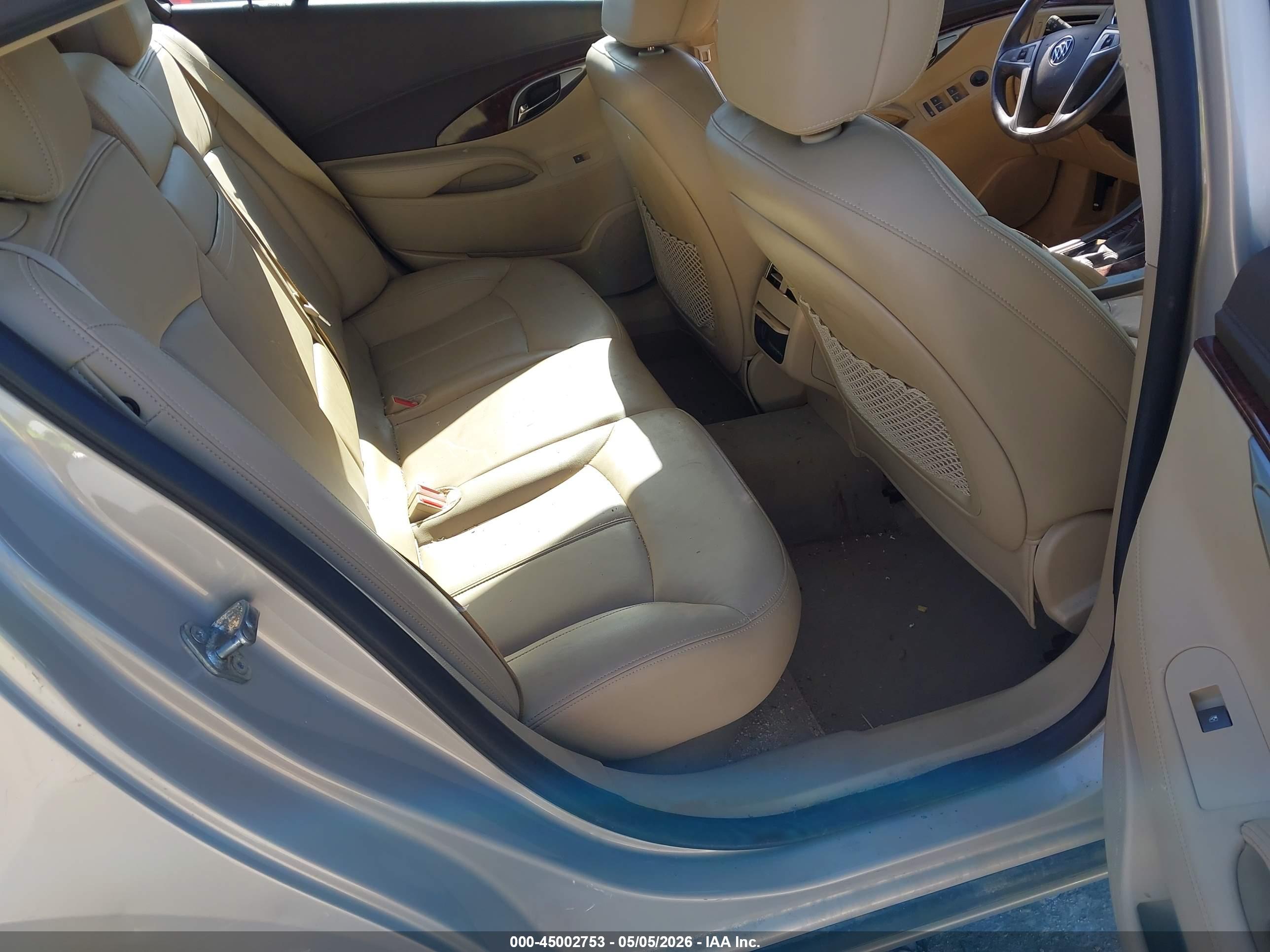 BUICK LACROSSE image 8