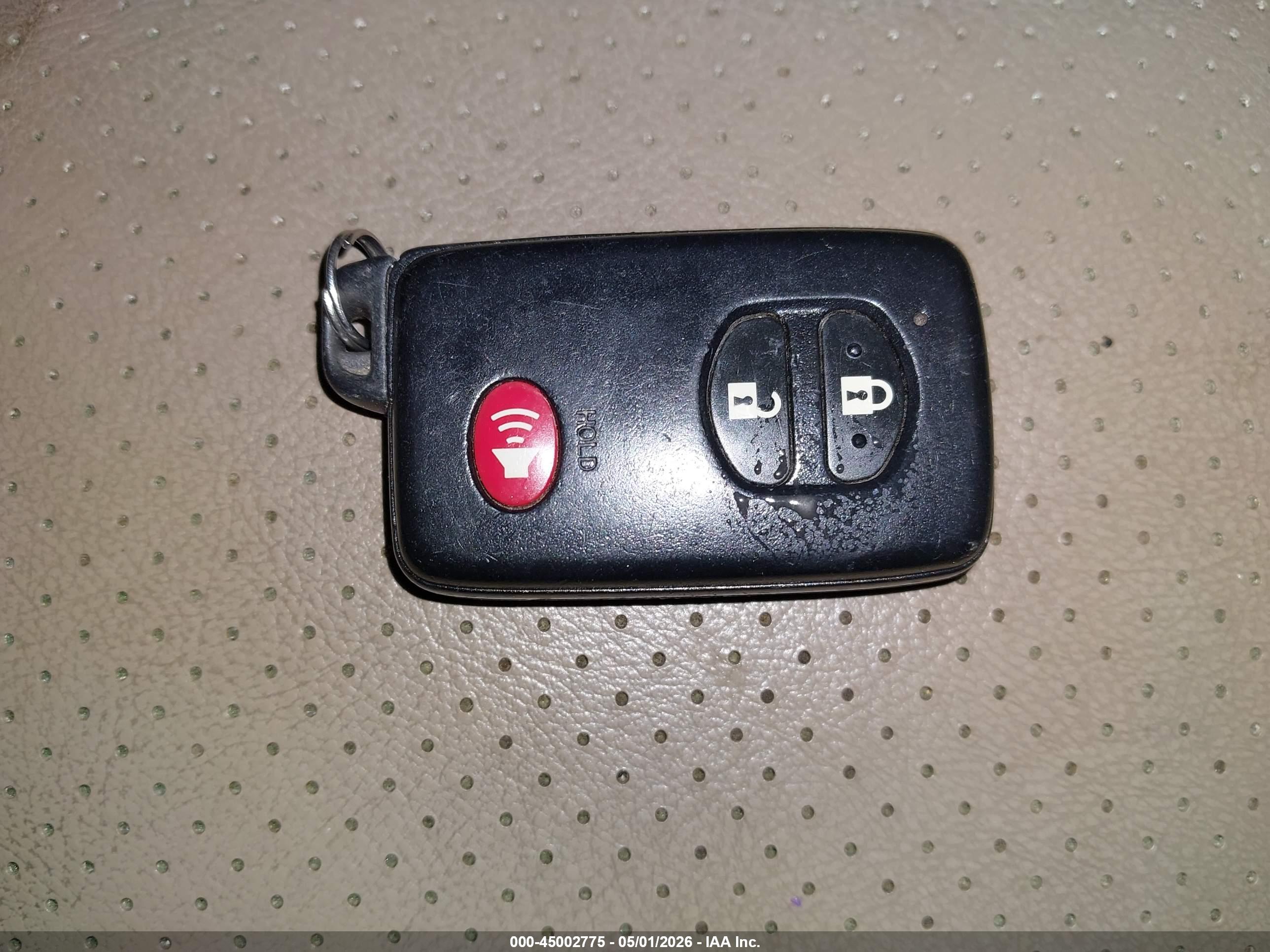 TOYOTA RAV4 image 11
