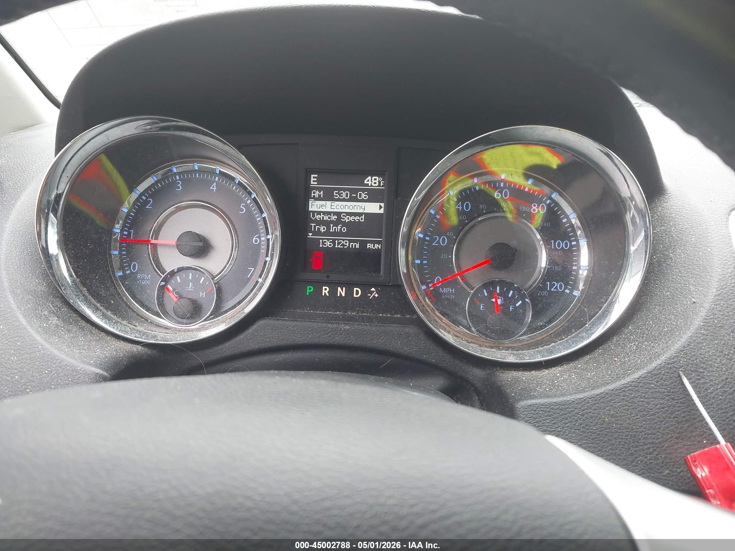 CHRYSLER TOWN image 7