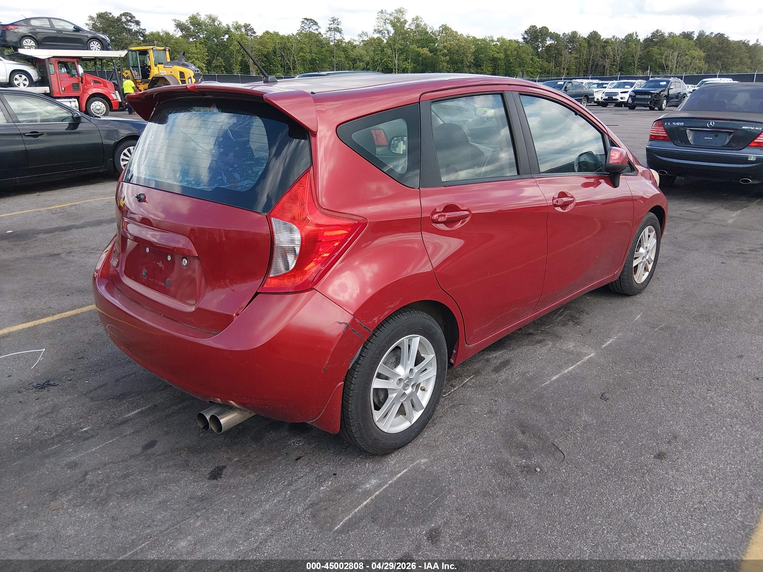 NISSAN VERSA image 4