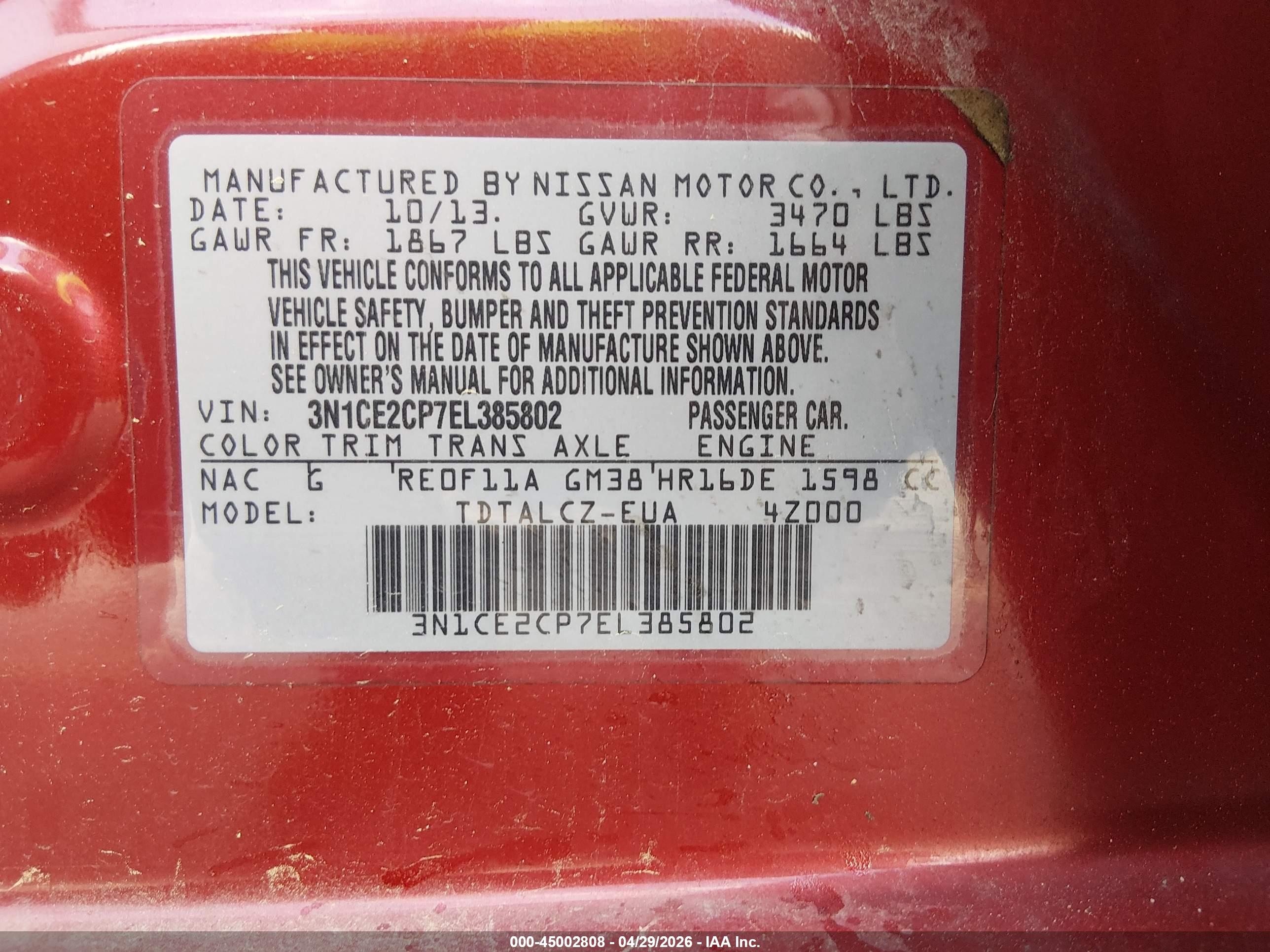 NISSAN VERSA image 9