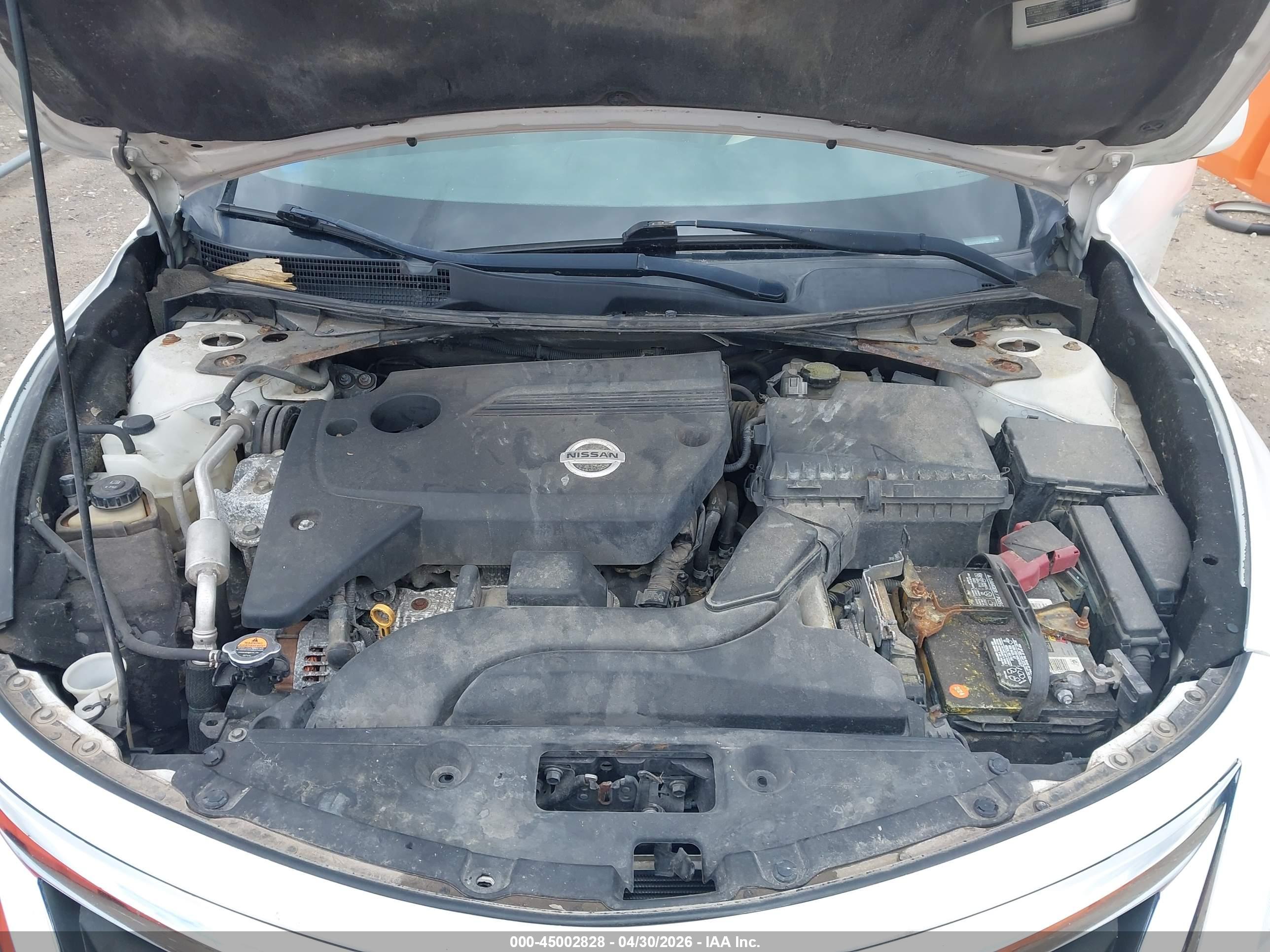 NISSAN ALTIMA image 10