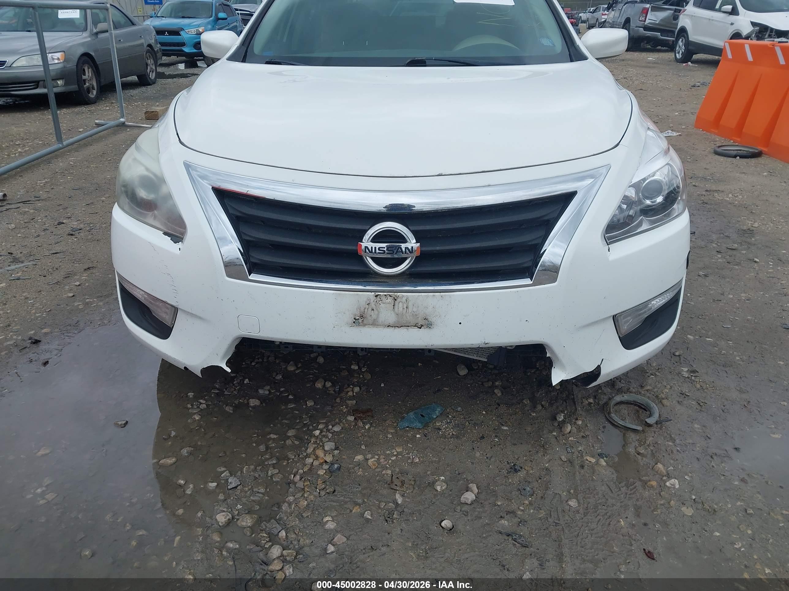 NISSAN ALTIMA image 6