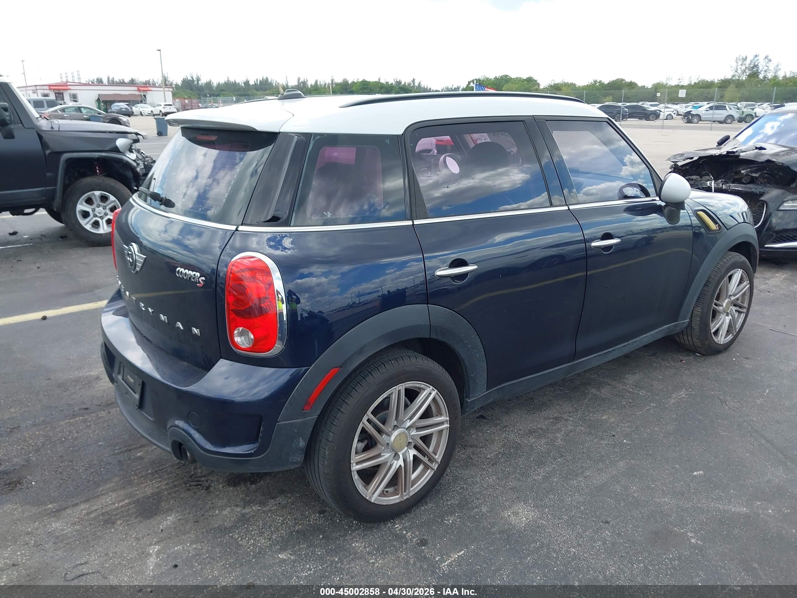 MINI COUNTRYMAN image 4