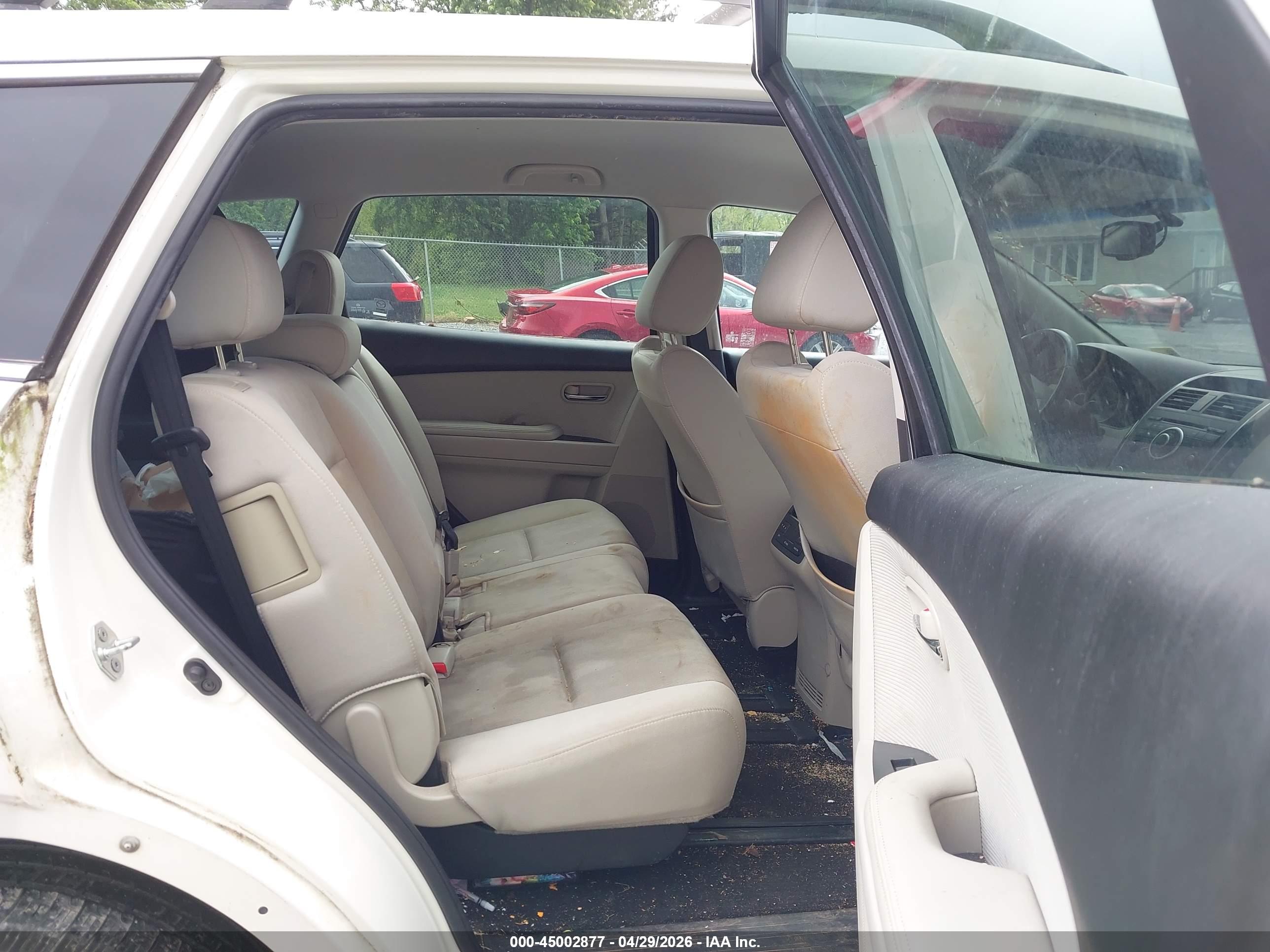 MAZDA CX-9 image 8