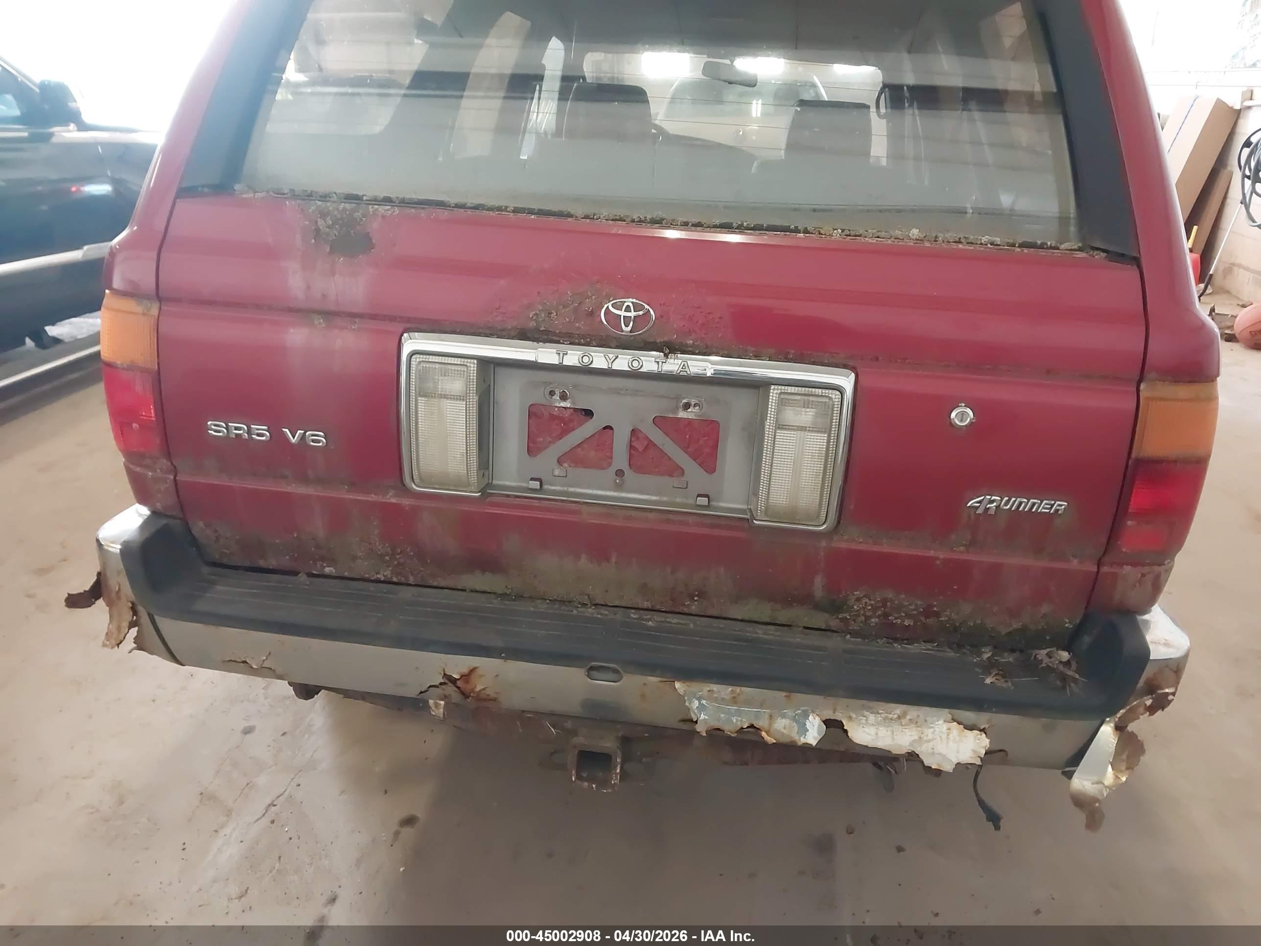 TOYOTA 4RUNNER image 6