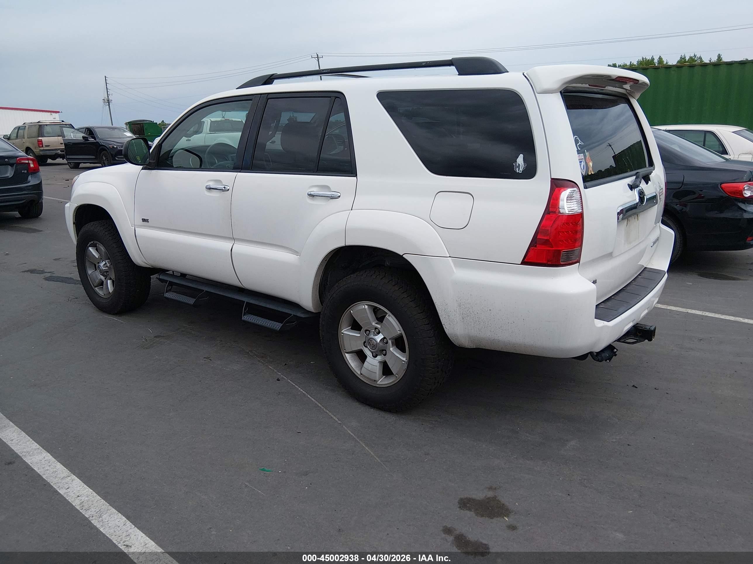 TOYOTA 4RUNNER image 3