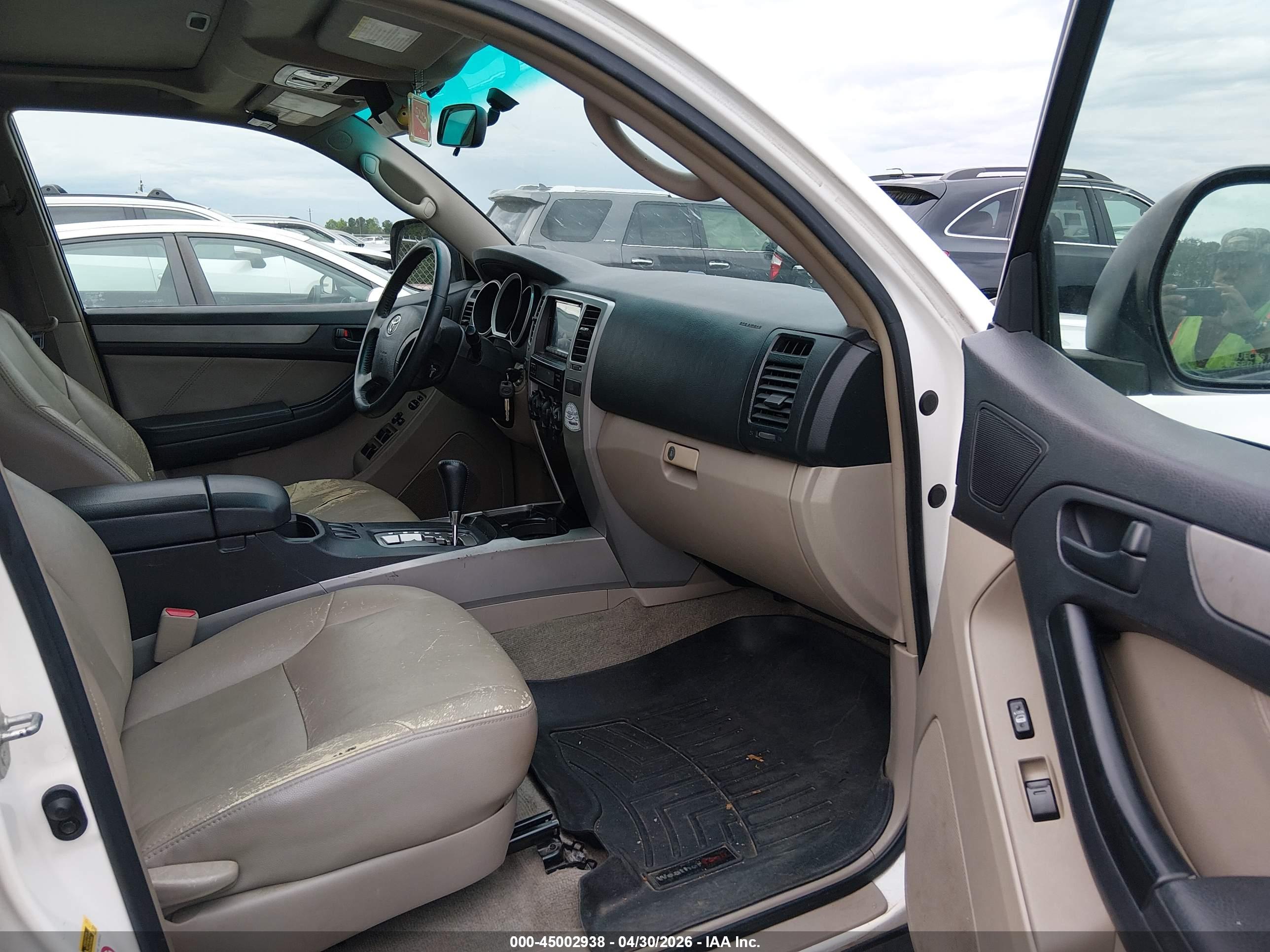TOYOTA 4RUNNER image 5