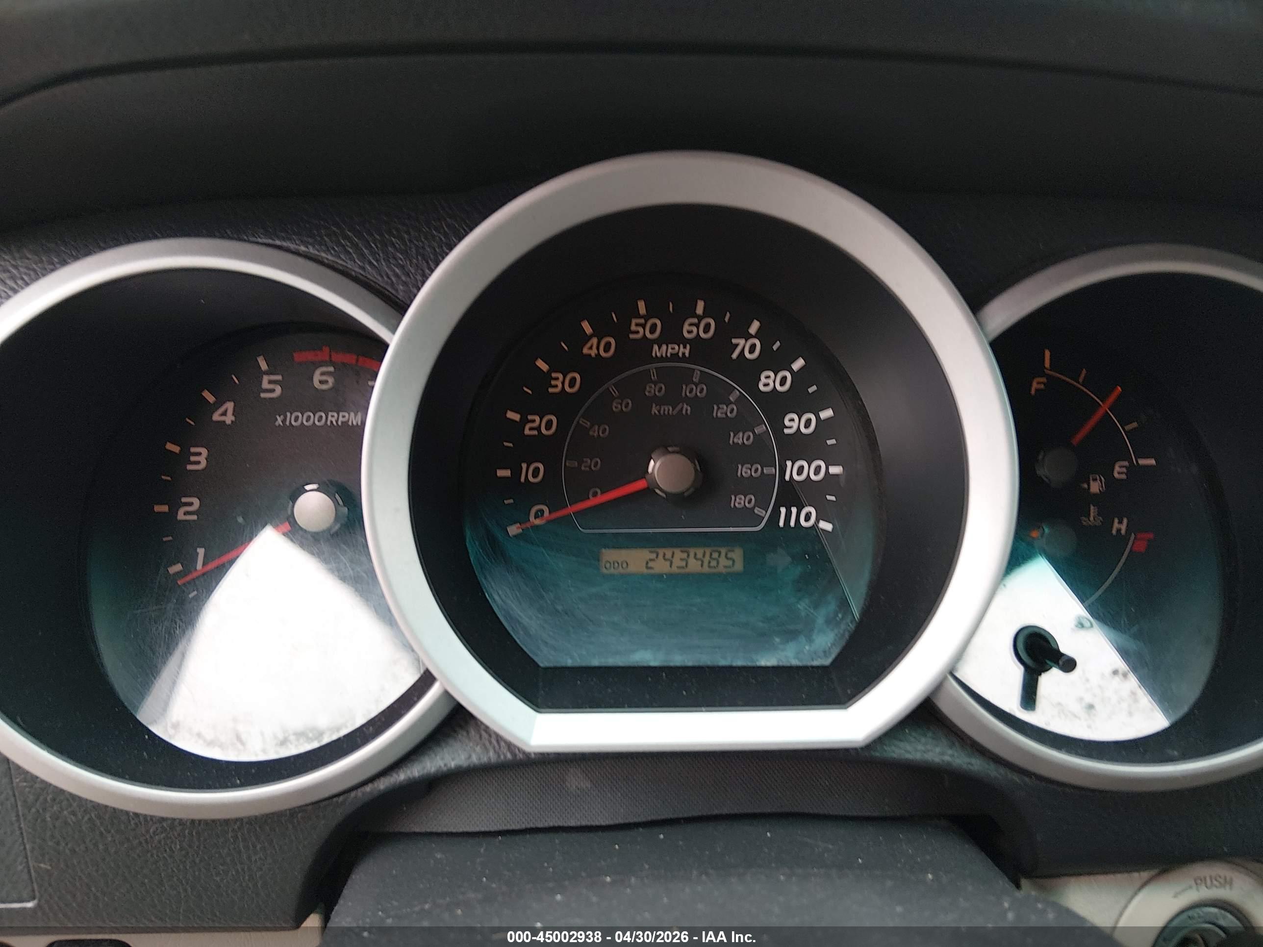 TOYOTA 4RUNNER image 7