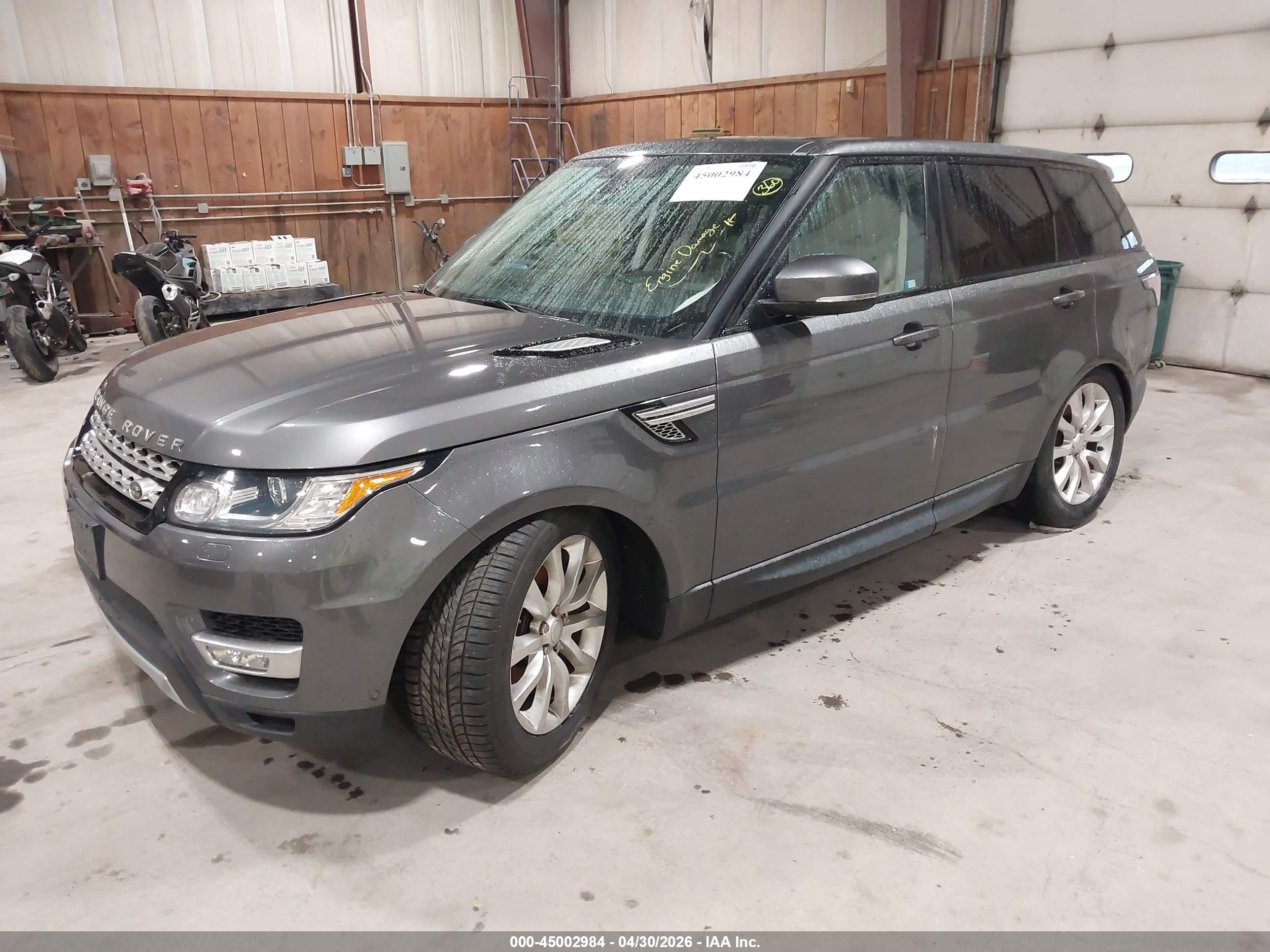 LAND ROVER image 2