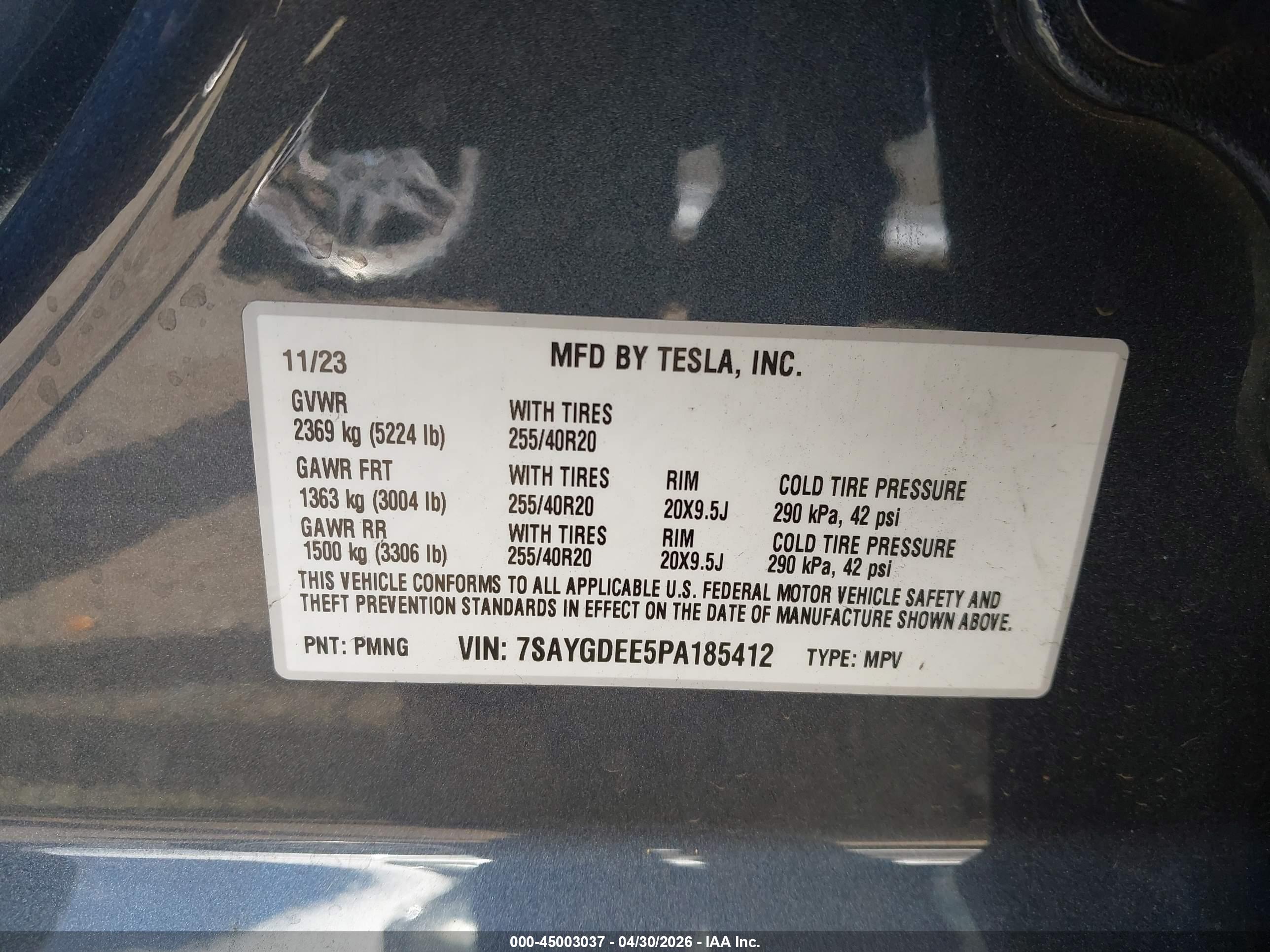 TESLA MODEL image 9