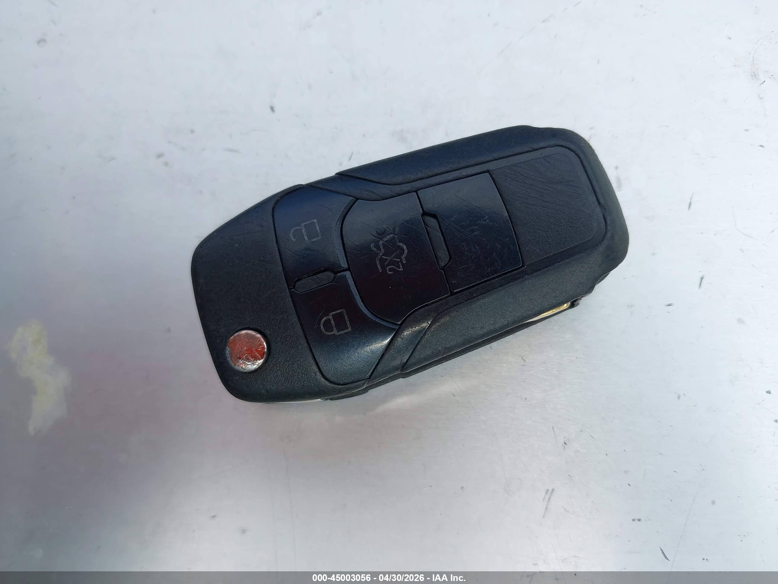 FORD FUSION image 11