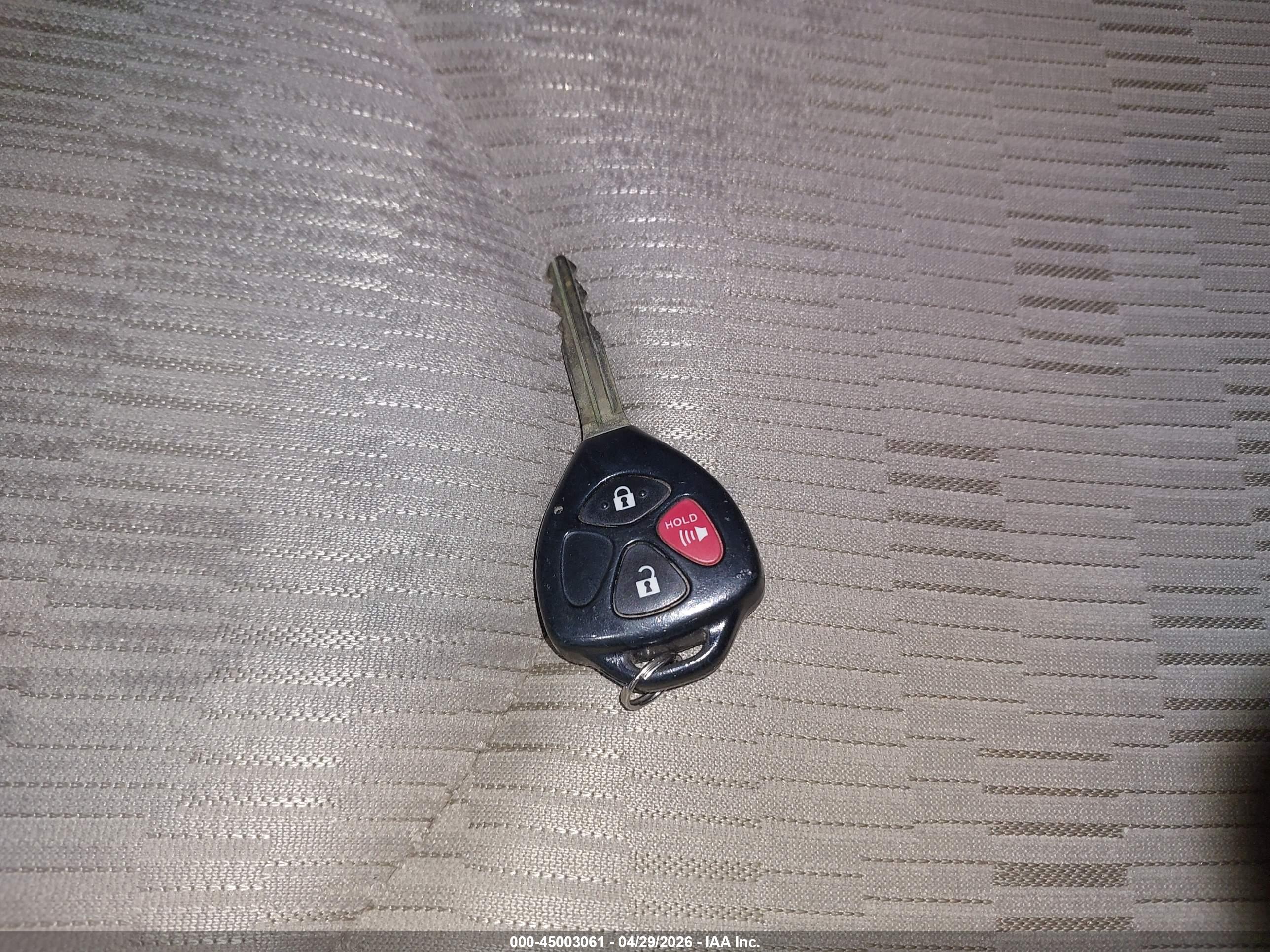 TOYOTA RAV4 image 11