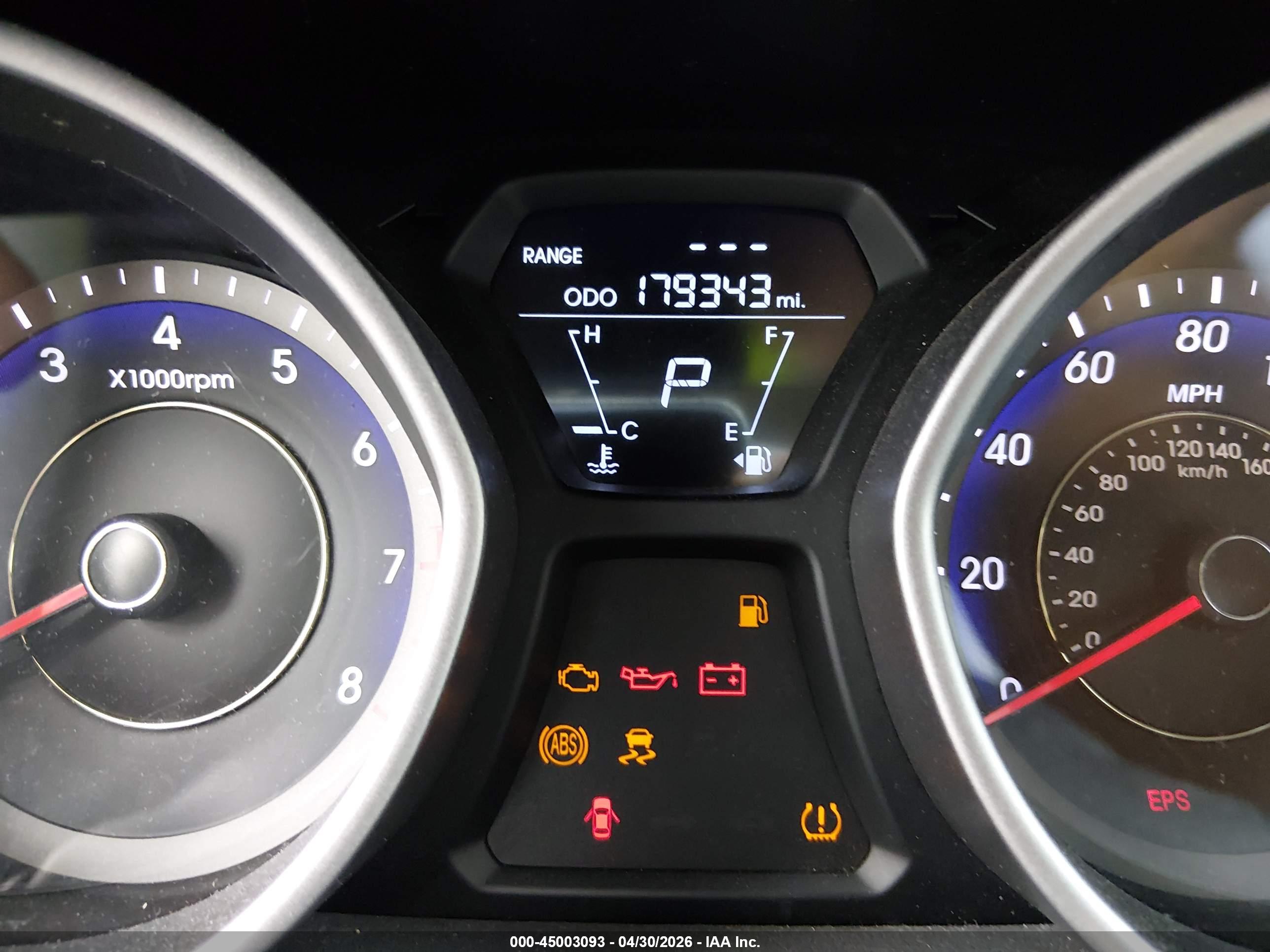 HYUNDAI ELANTRA image 7
