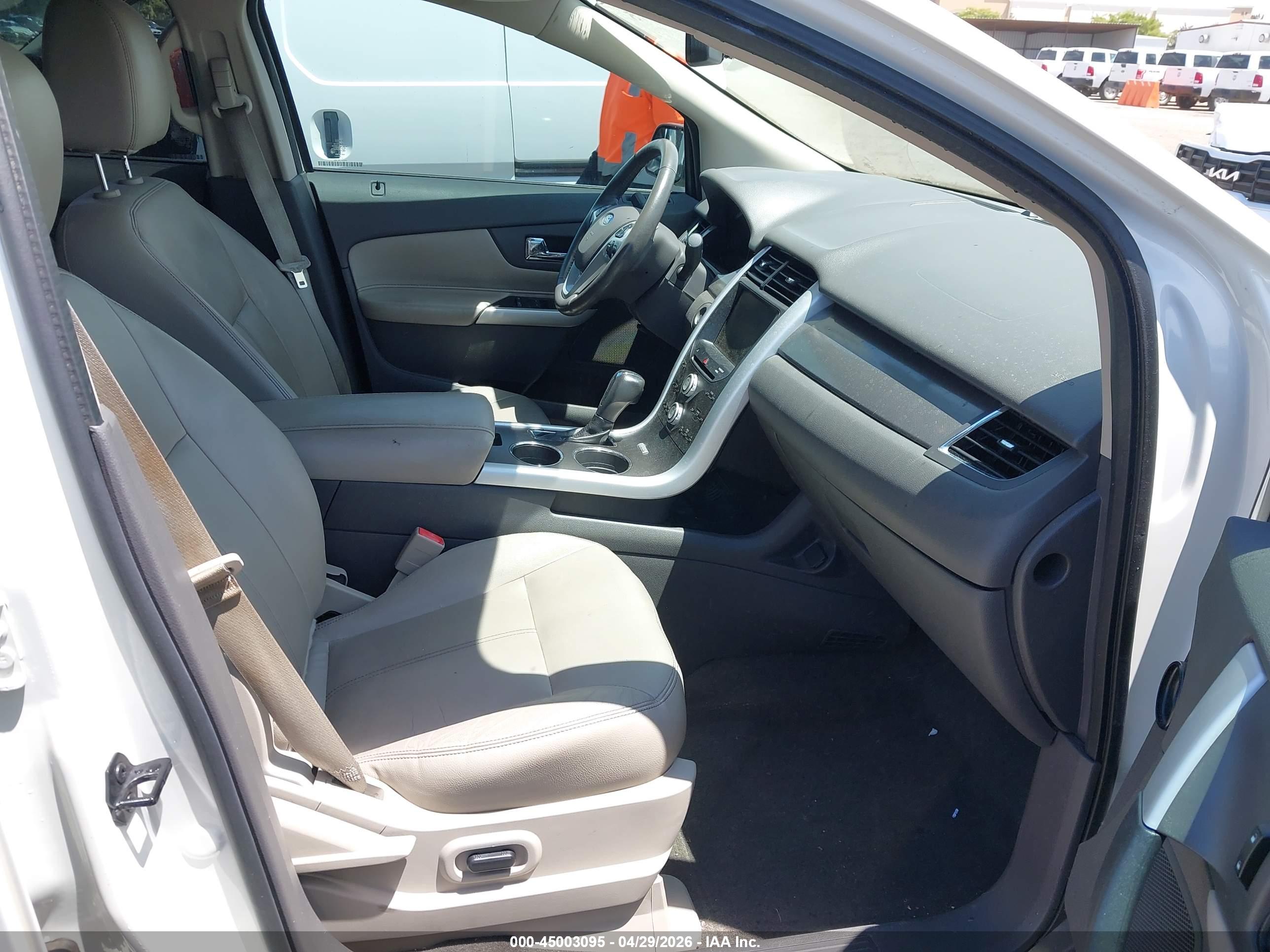 FORD EDGE image 5