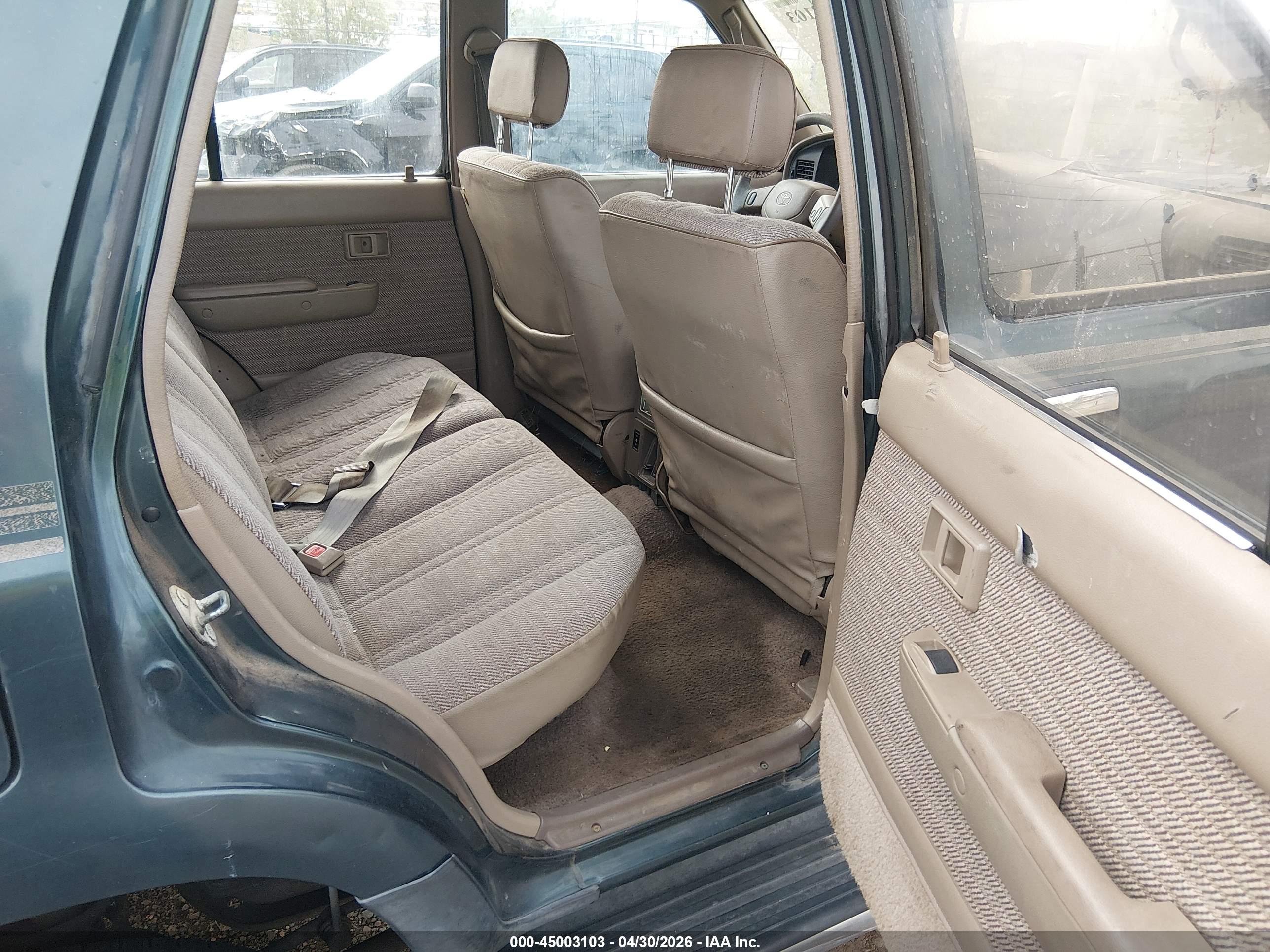 TOYOTA 4RUNNER image 8
