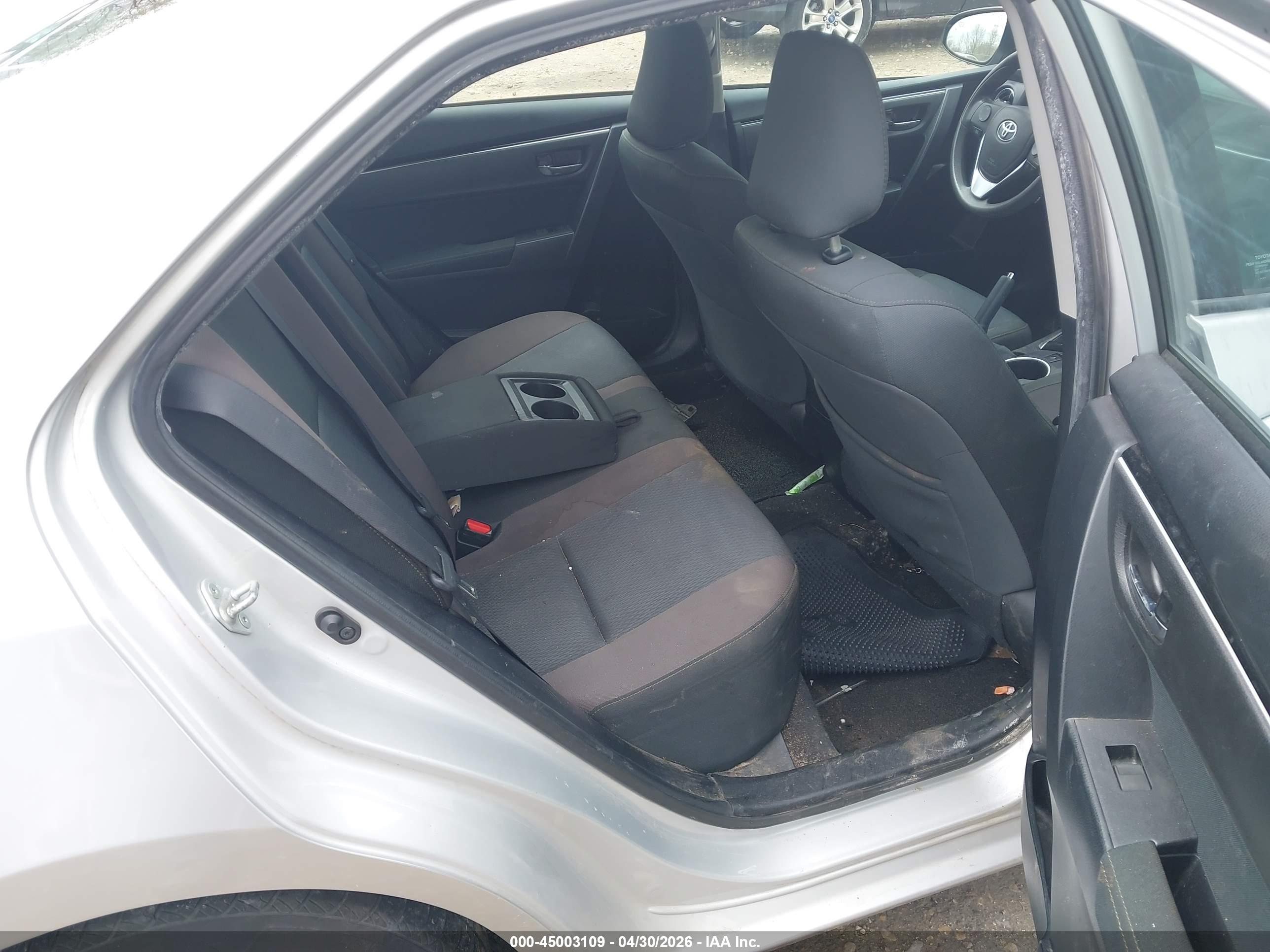 TOYOTA COROLLA image 8