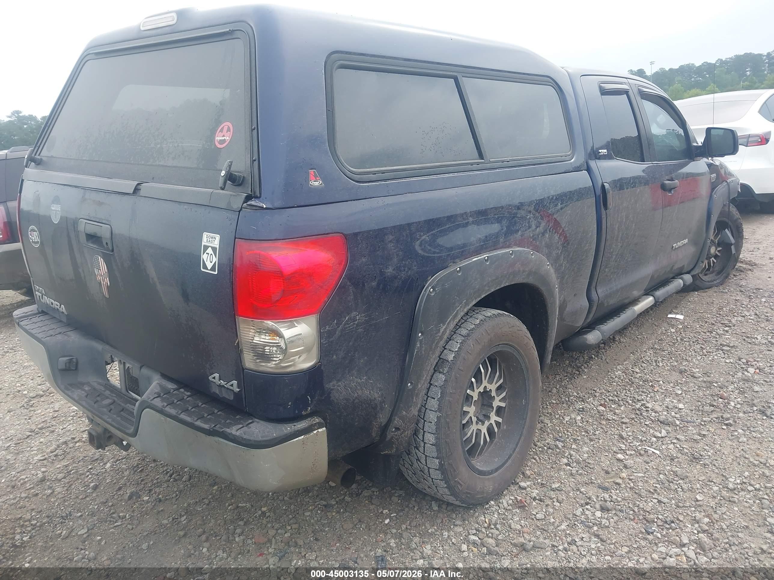 TOYOTA TUNDRA image 4