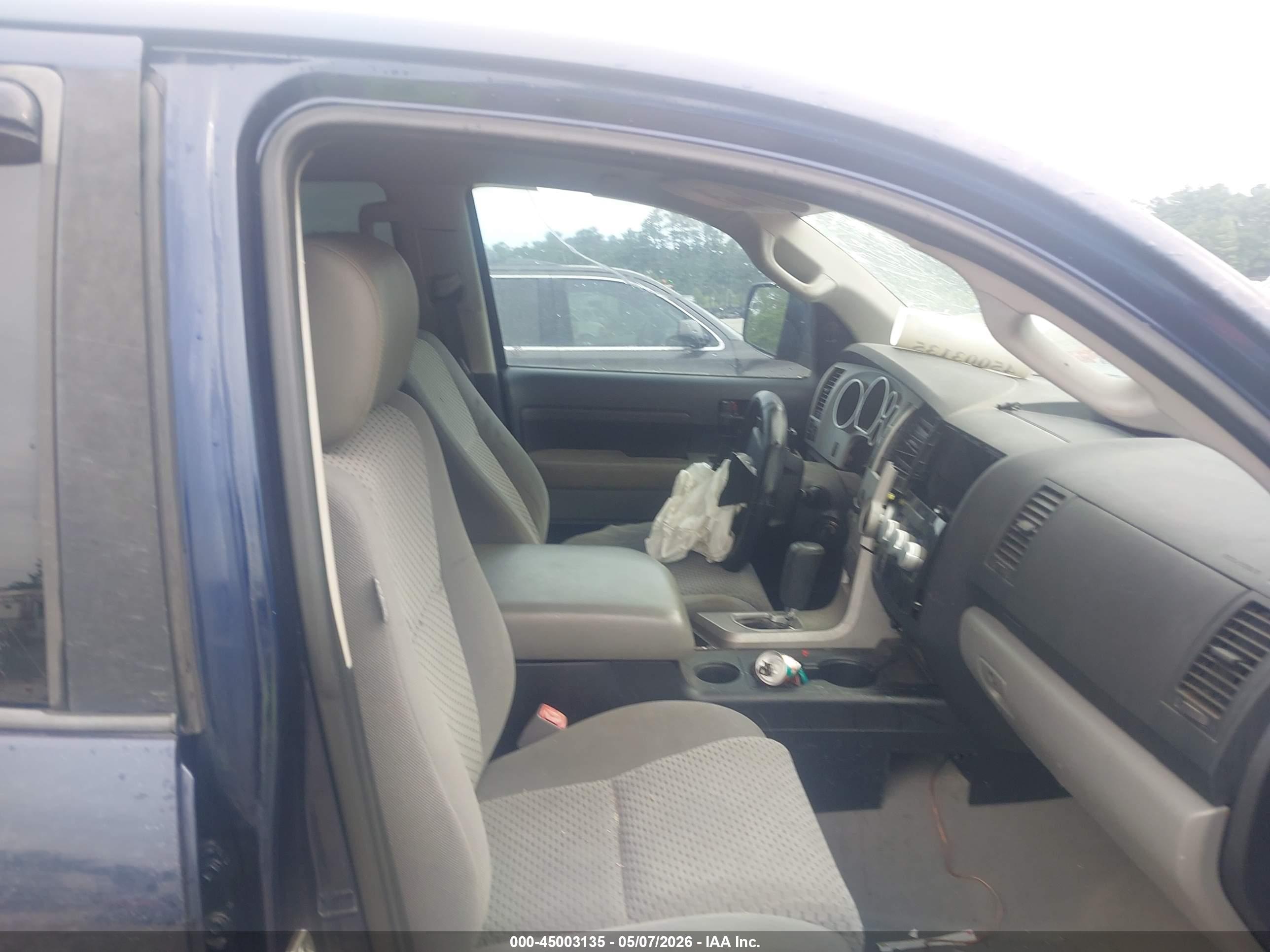 TOYOTA TUNDRA image 5