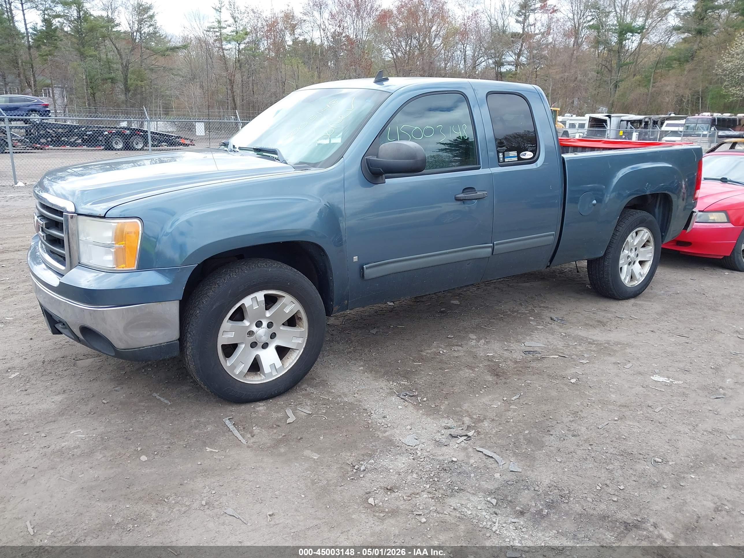 GMC SIERRA image 2